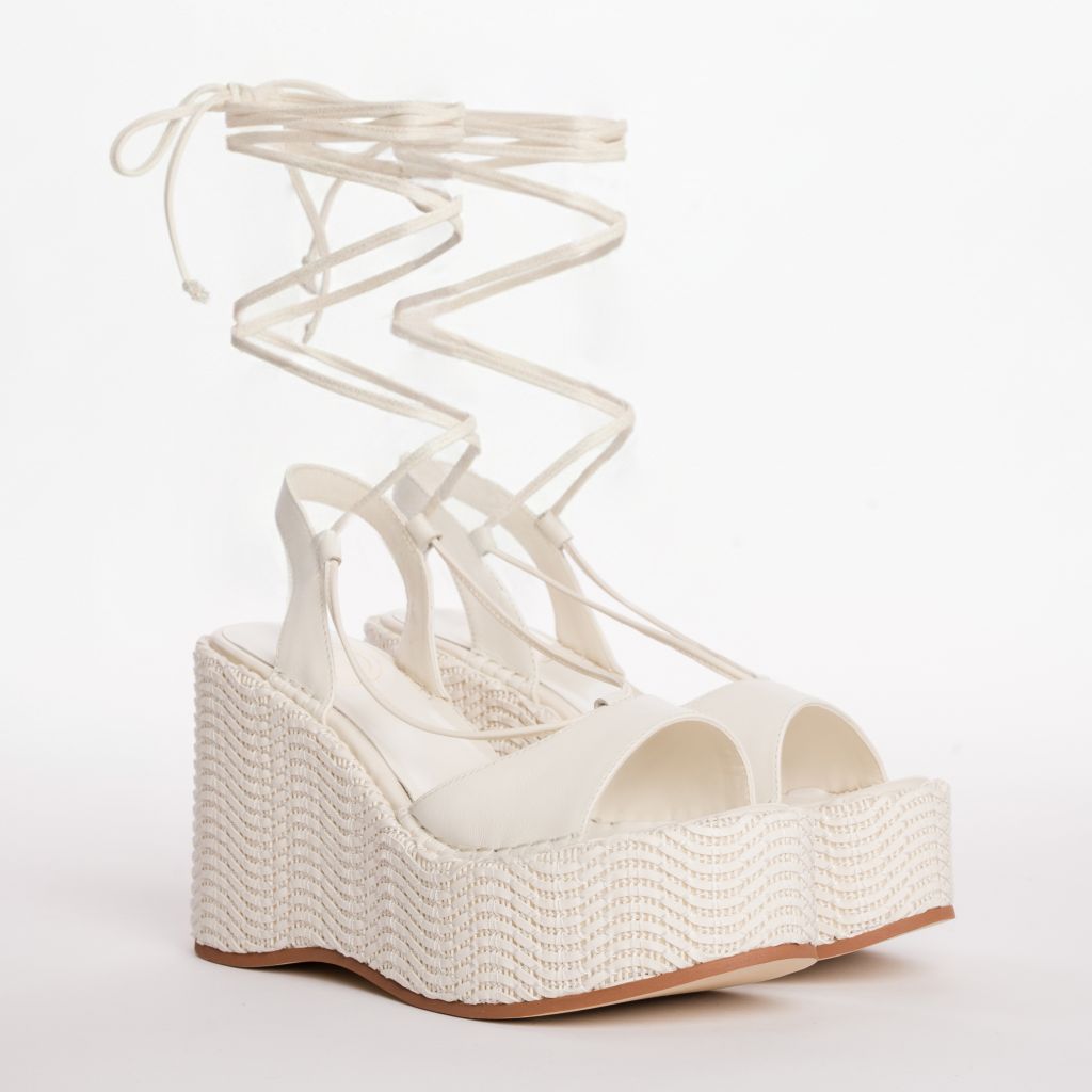 Sandali con Zeppa Alta e Allacciatura alla Schiava