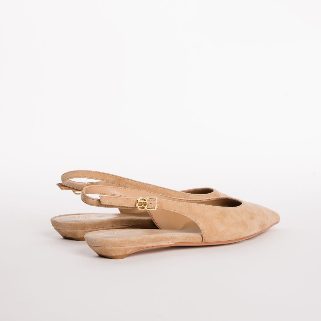 Décolleté Slingback a Punta con Finitura Scamosciata e Micro-Tacco