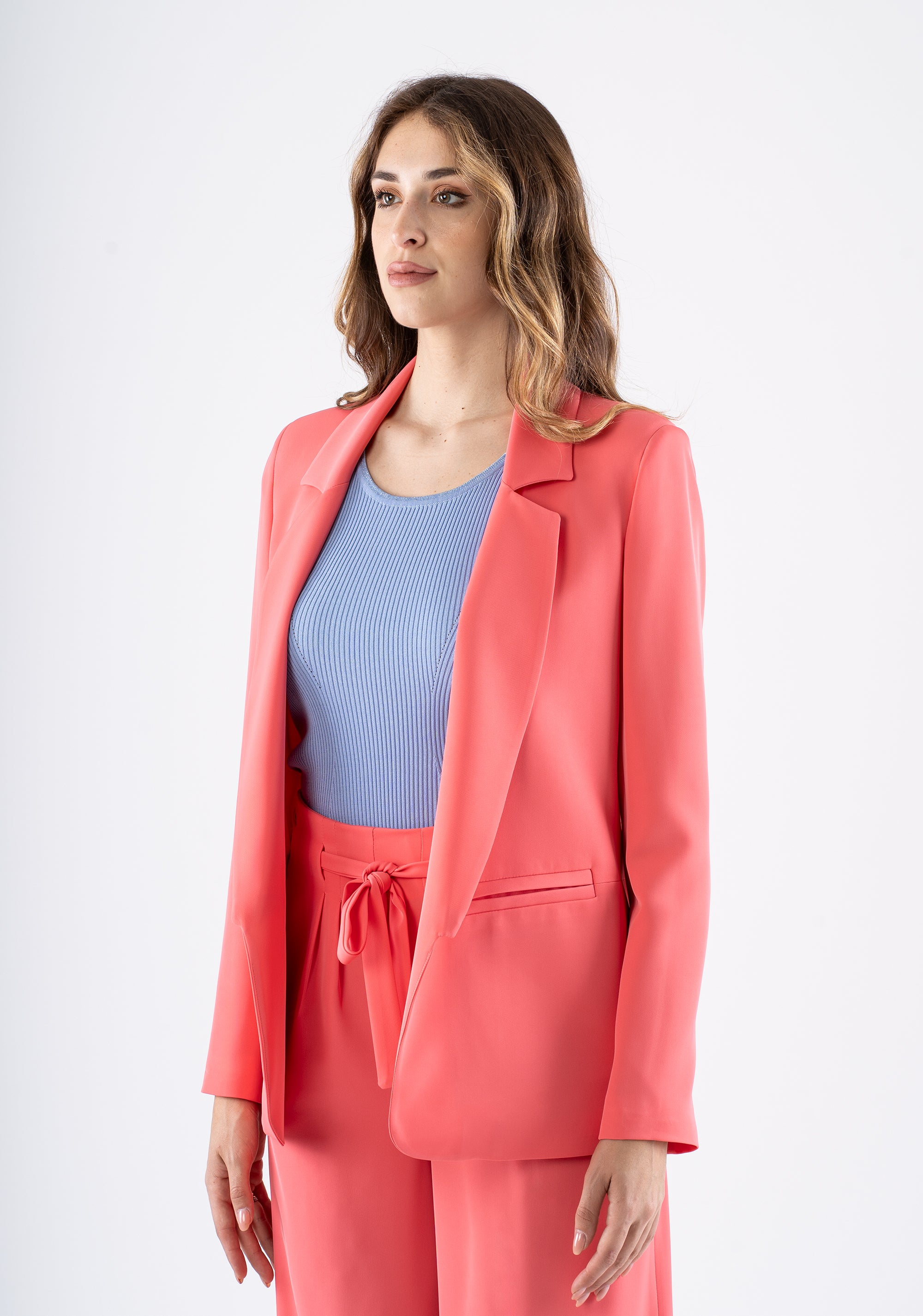 Giacca monopetto elegante con tasche a filetto