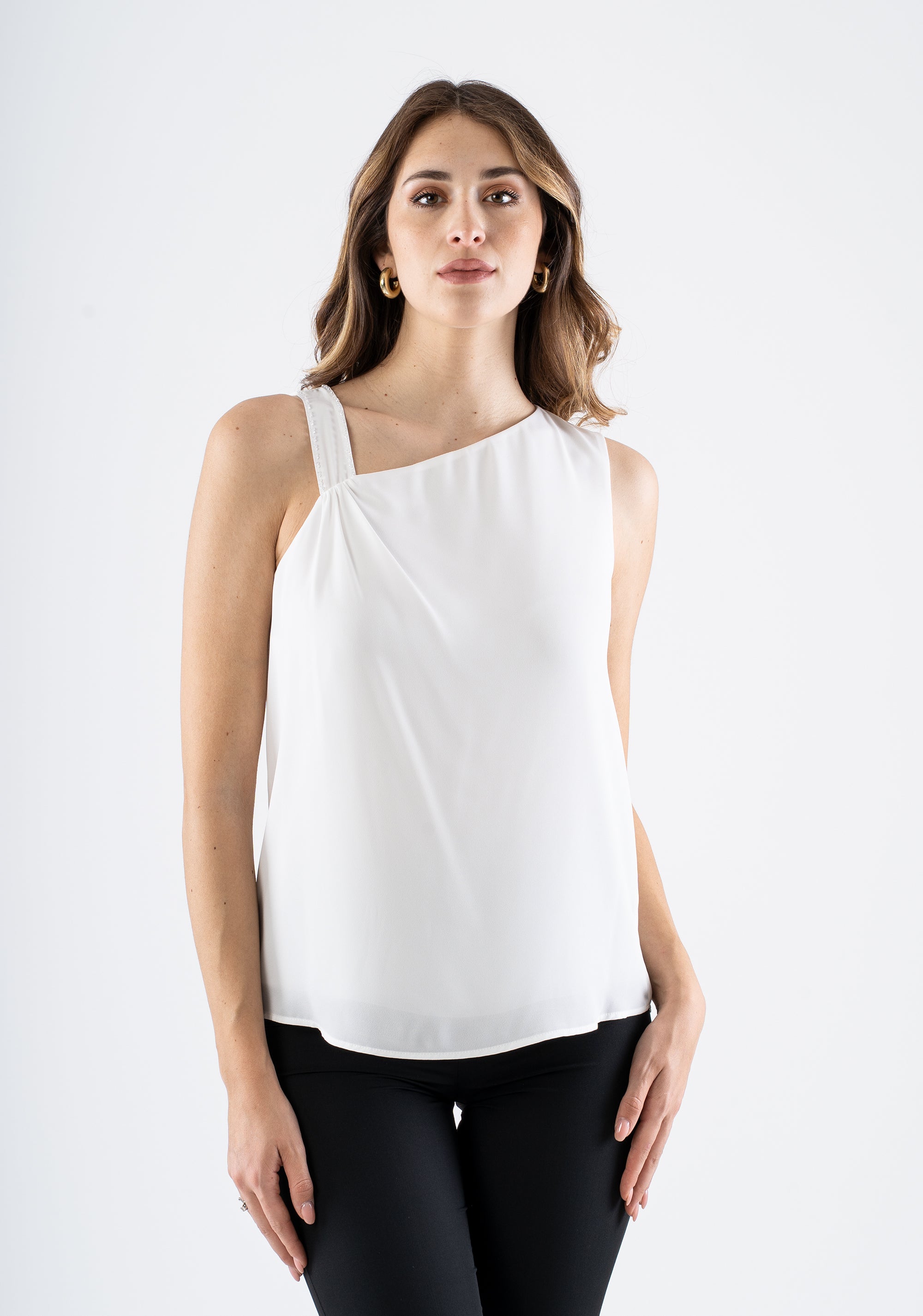 Top monospalla con dettaglio di spallina ricamata