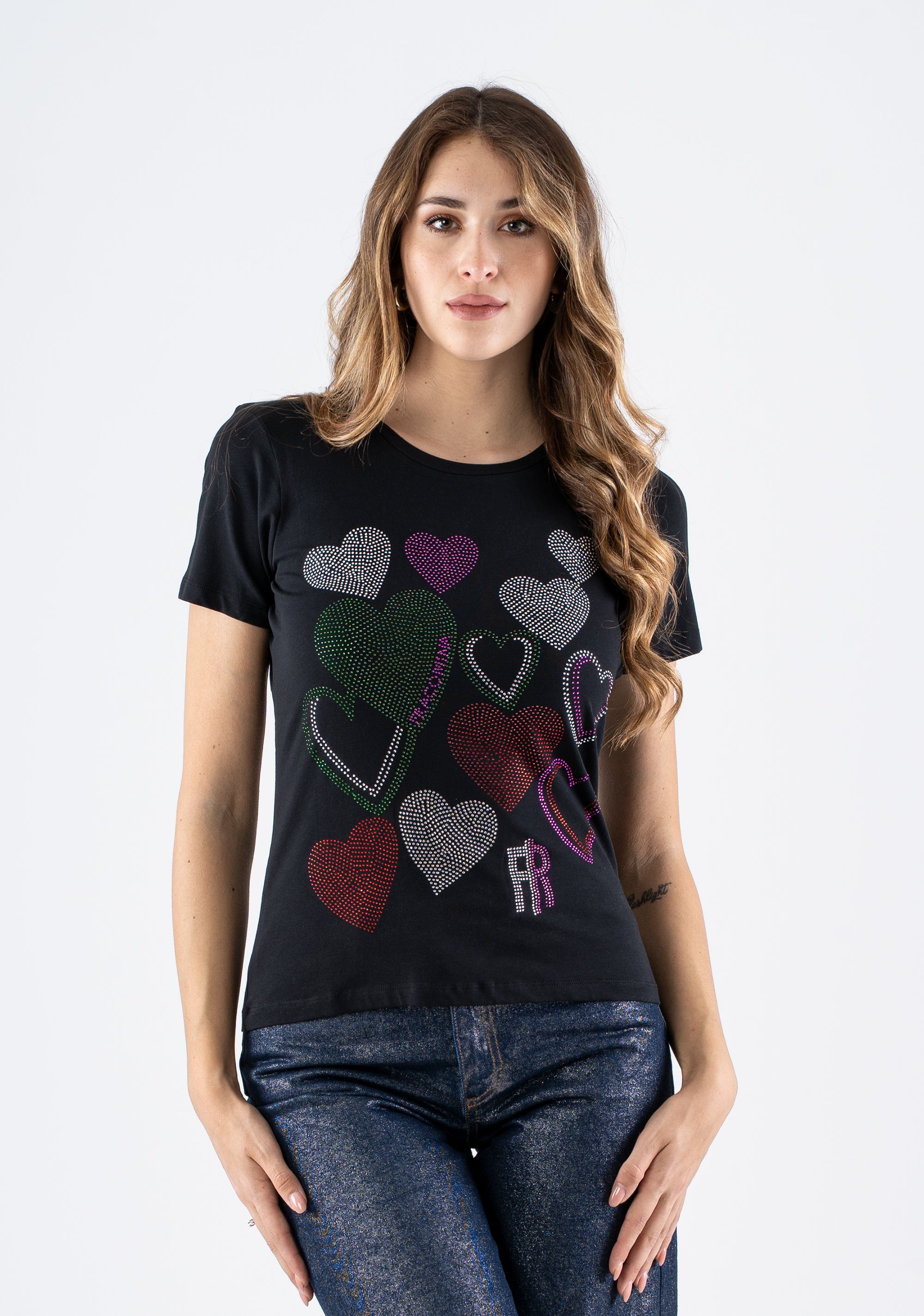 T-shirt con cuori in strass multicolore