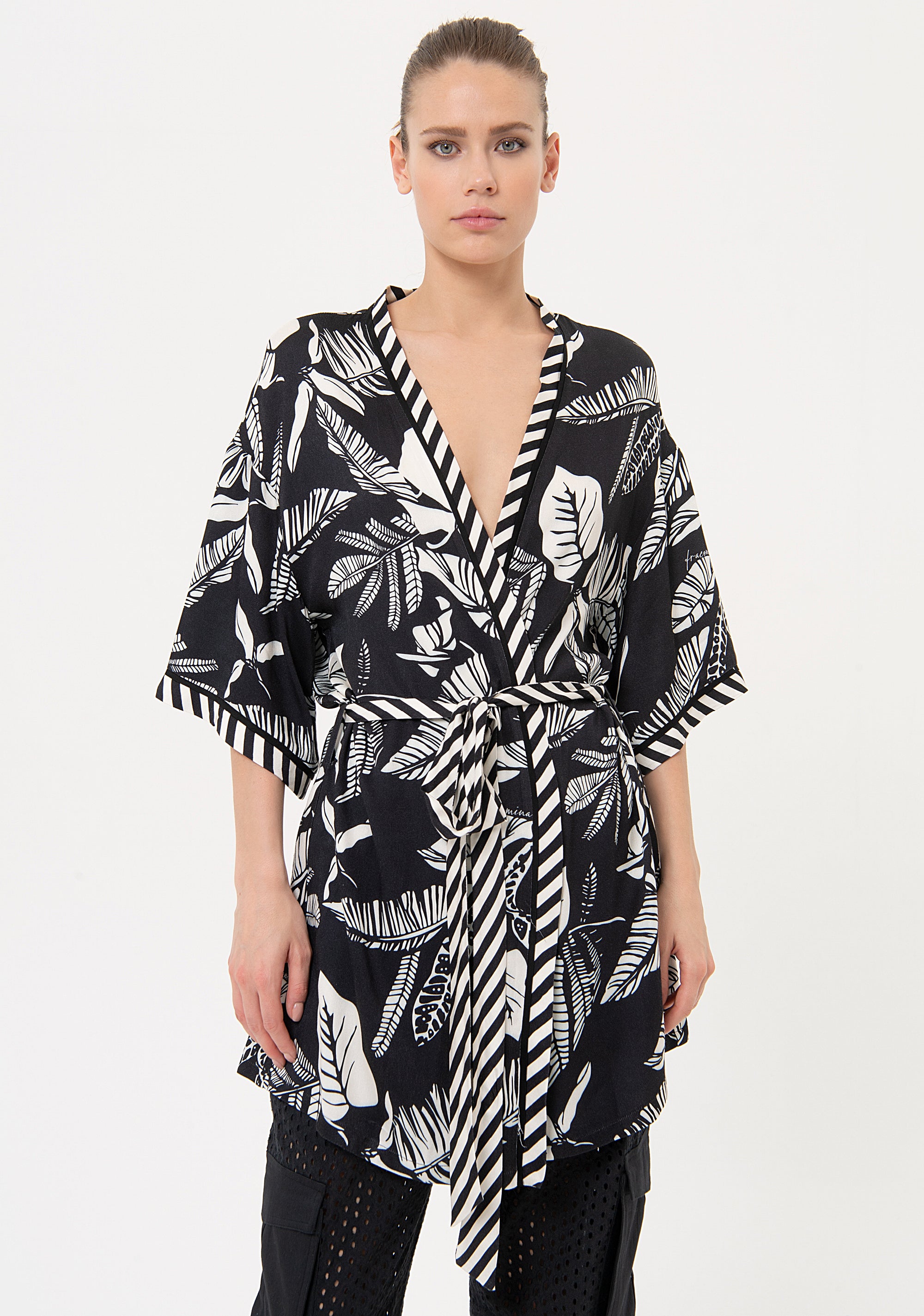 Kimono regular in fantasia righe e floreale FJ24SJ3005W413R8 Fracomina
