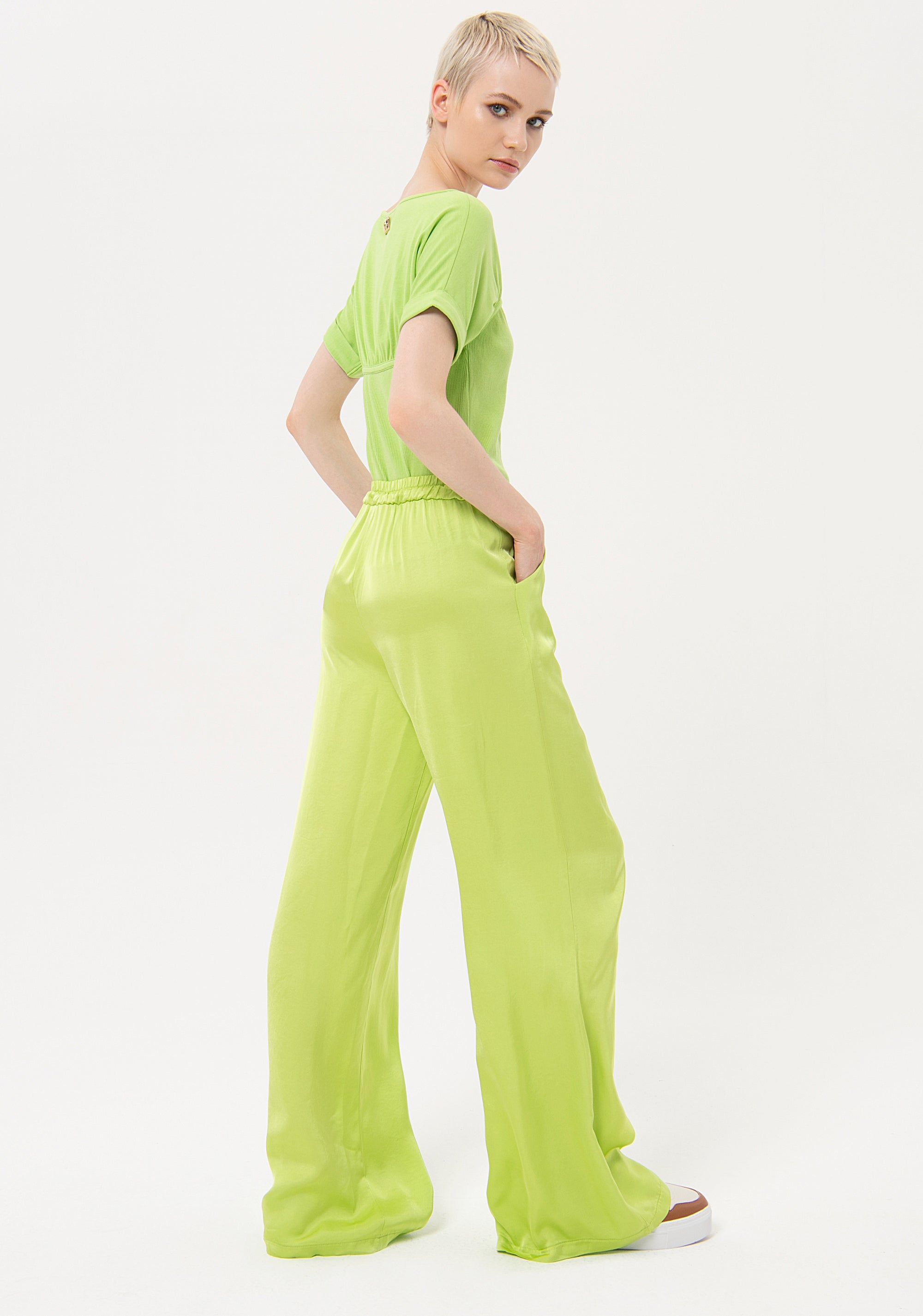 Pantaloni palazzo ampi in raso FJ24SV3004W64101 Fracomina