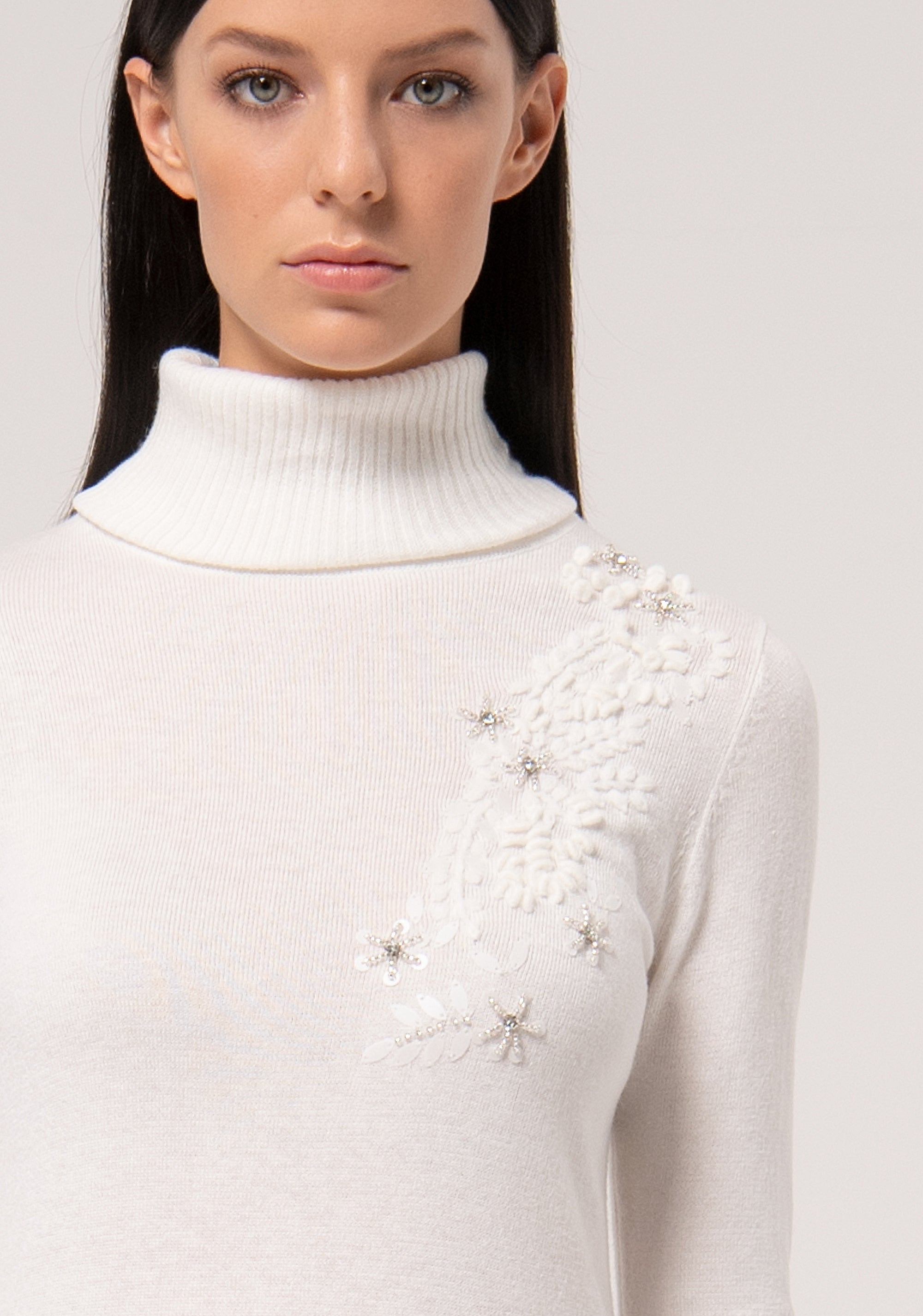 Maglia slim con angora FJ24WT7002K534E5-472 Fracomina