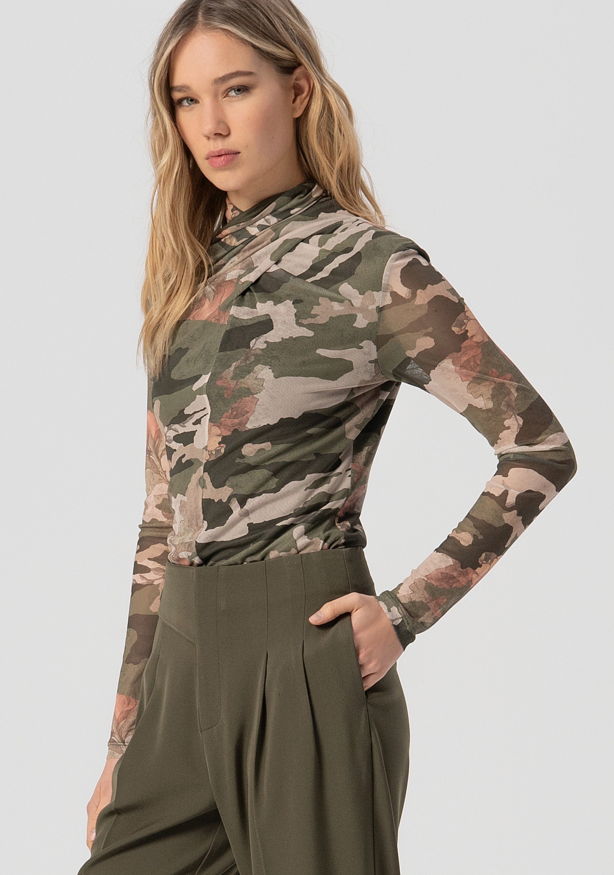 Pantalone regular con vita alta FJ25WV4004W42901-M20 Fracomina