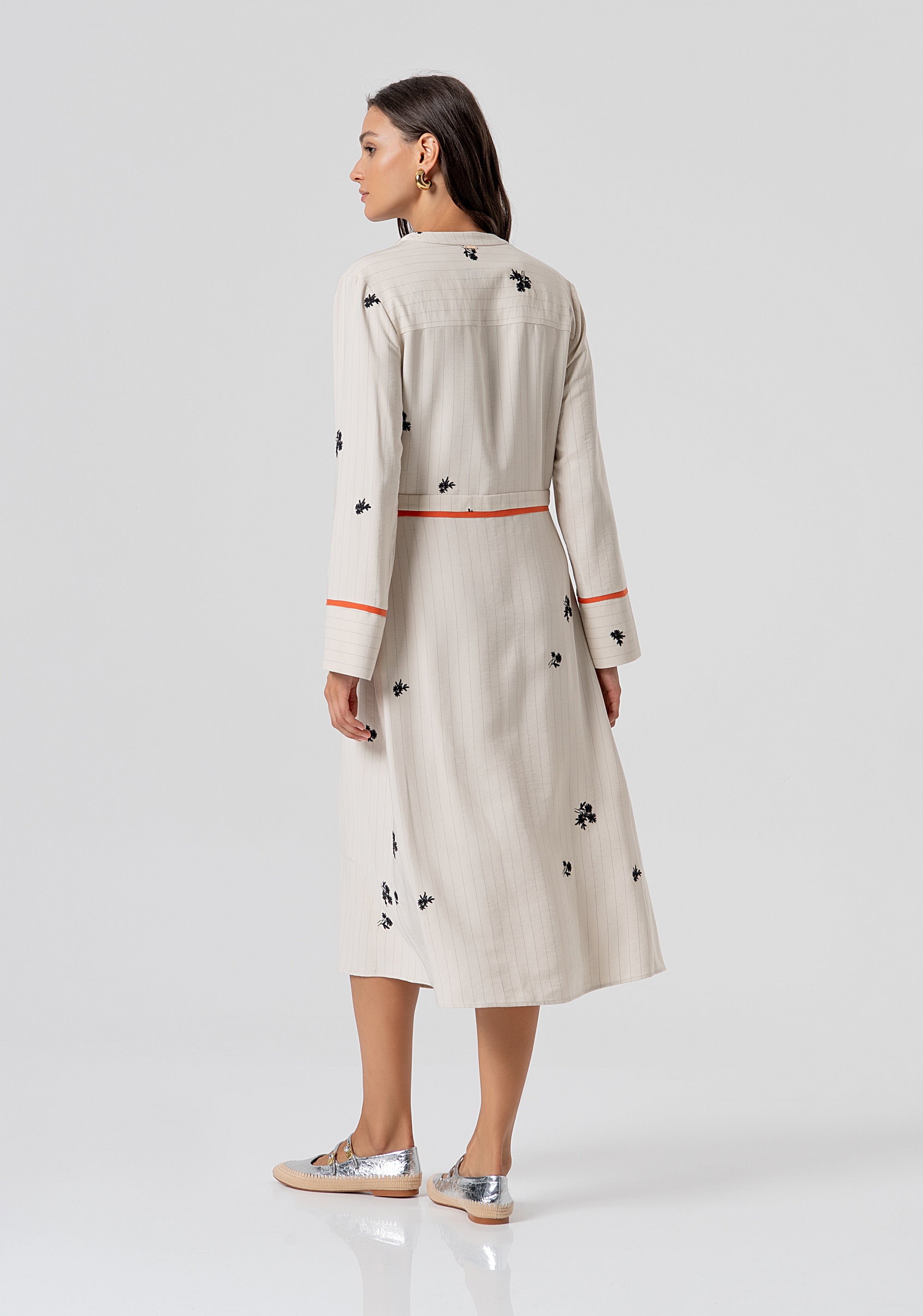 Abito regular midi in fantasia gessata con fiori FJ26SD2006W426E5-790 Fracomina