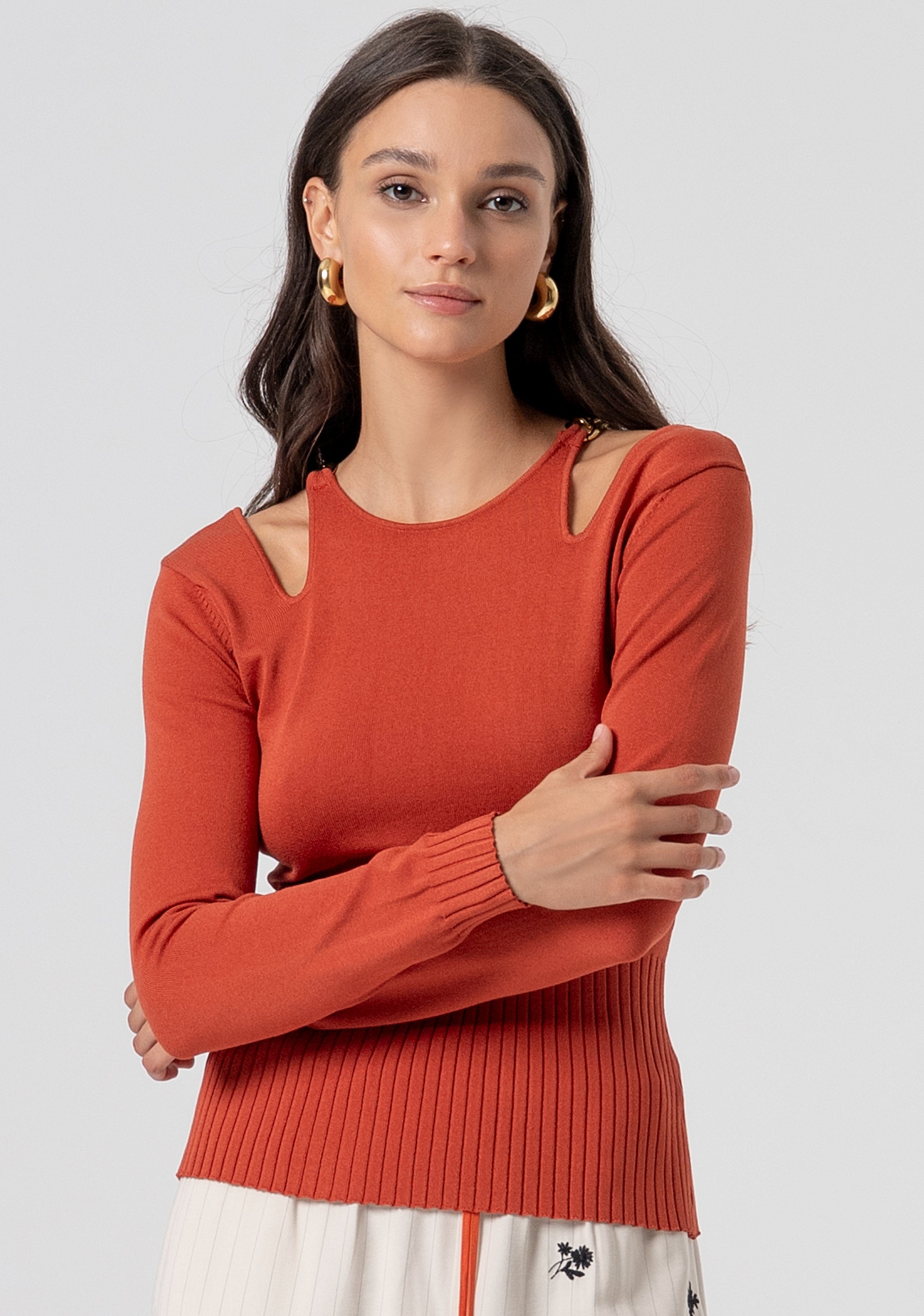 Maglia slim girocollo con cut out FJ26ST7003K56501-M44 Fracomina