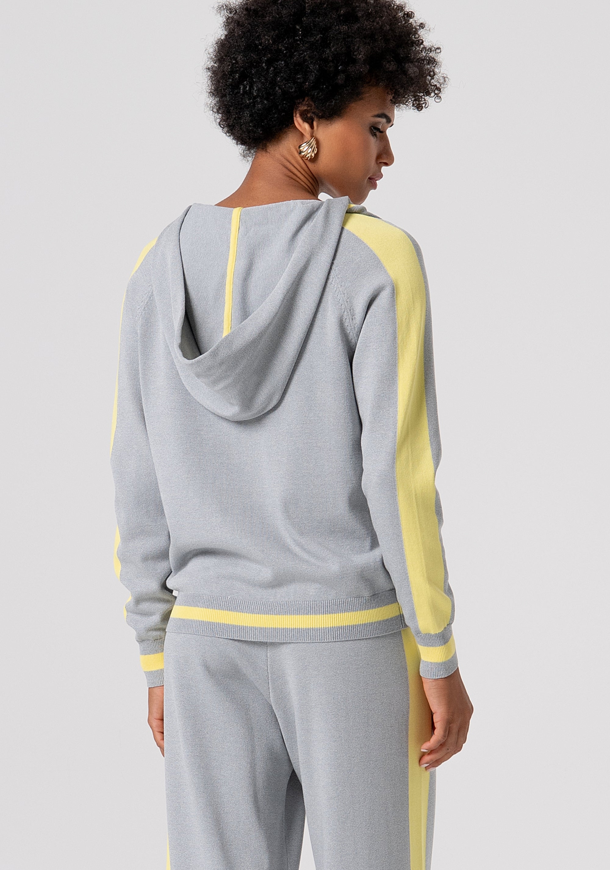 Cardigan regular con cappuccio FJ26ST8002K41801-M48 Fracomina