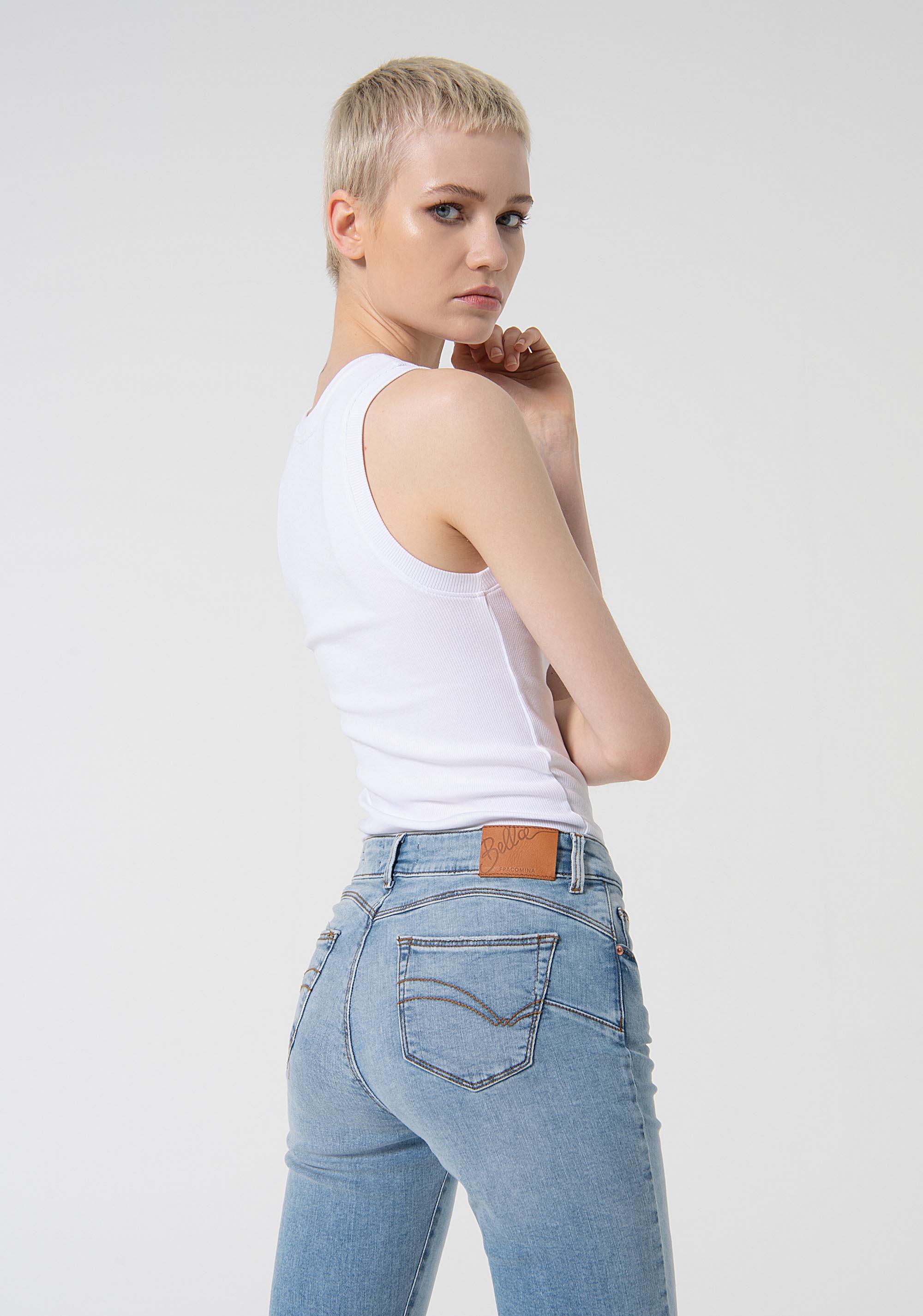 Jeans bootcut in denim con lavaggio medio bleached