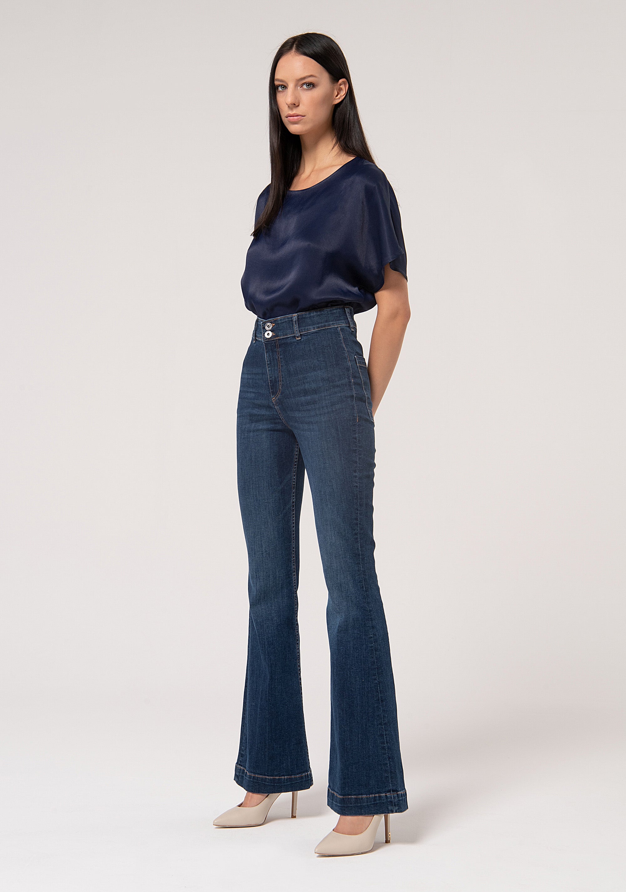 Jeans bootcut in denim stretch con lavaggio medio FP24WVA009D40902-987 Fracomina