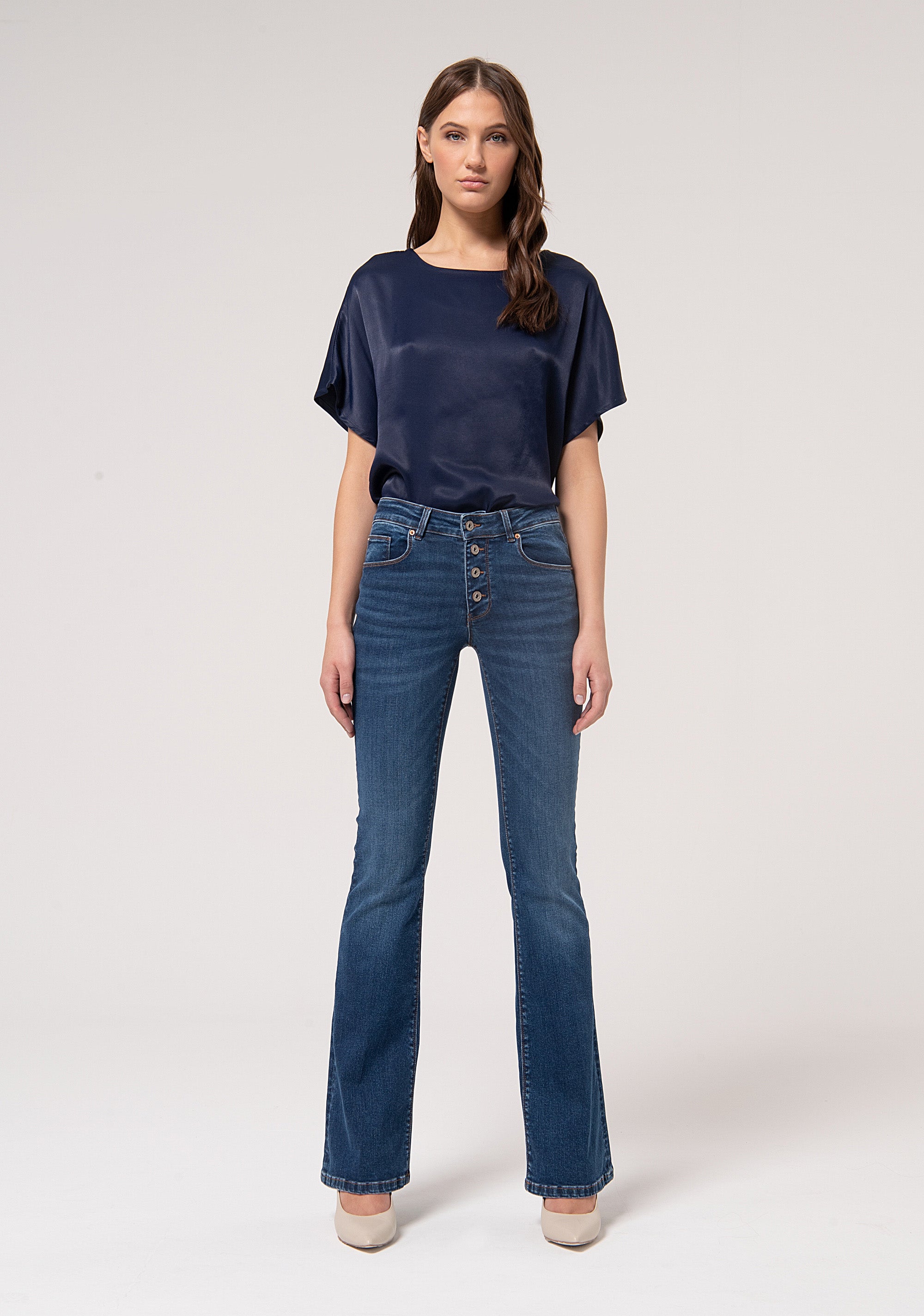 Jeans bootcut in denim stretch con lavaggio medio FP24WVA010D46093-349 Fracomina