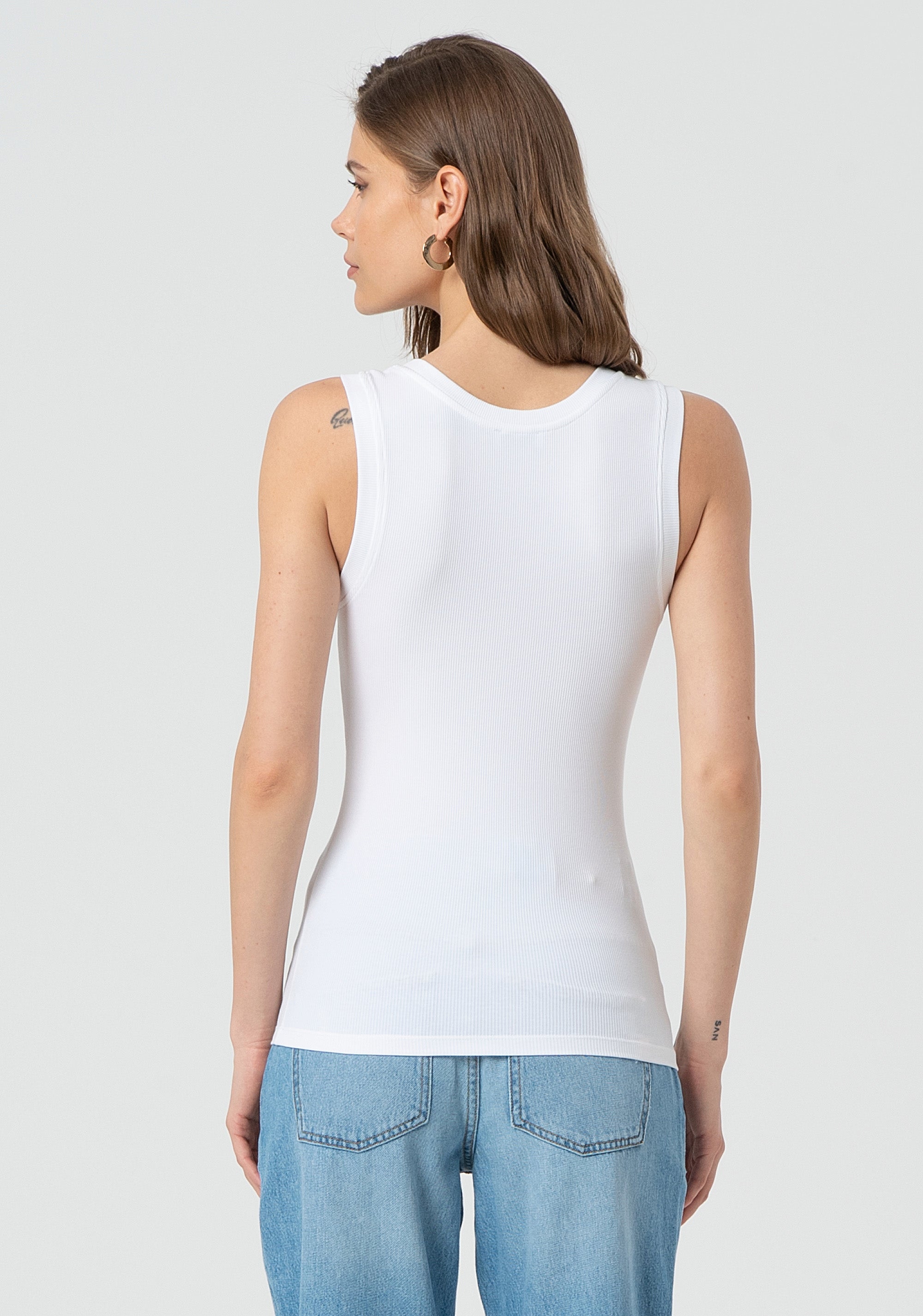 Top senza maniche slim FP25ST2001J40101-278 Fracomina