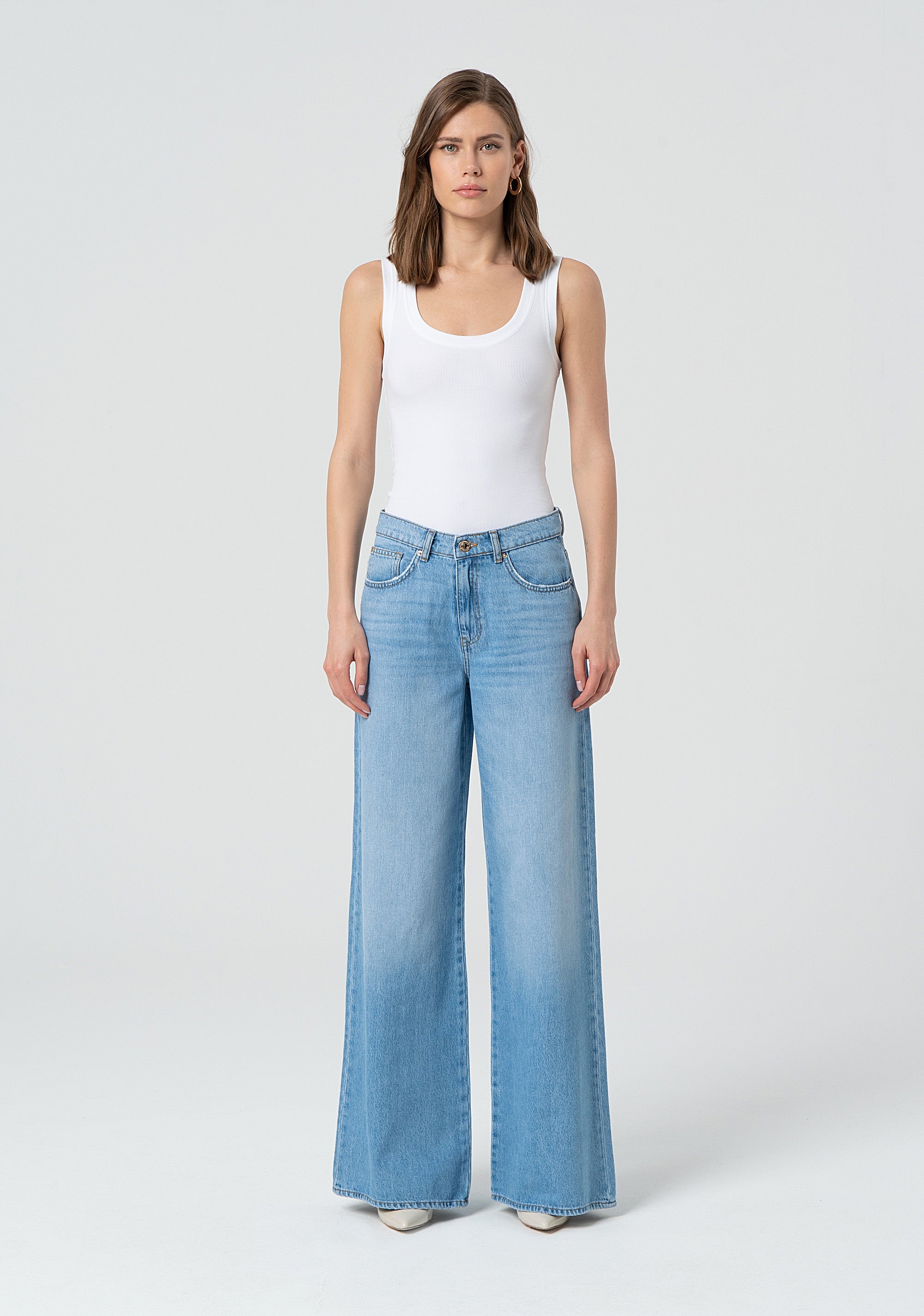Jeans wide leg in denim con lavaggio chiaro FP25SV3015D41903-062 Fracomina
