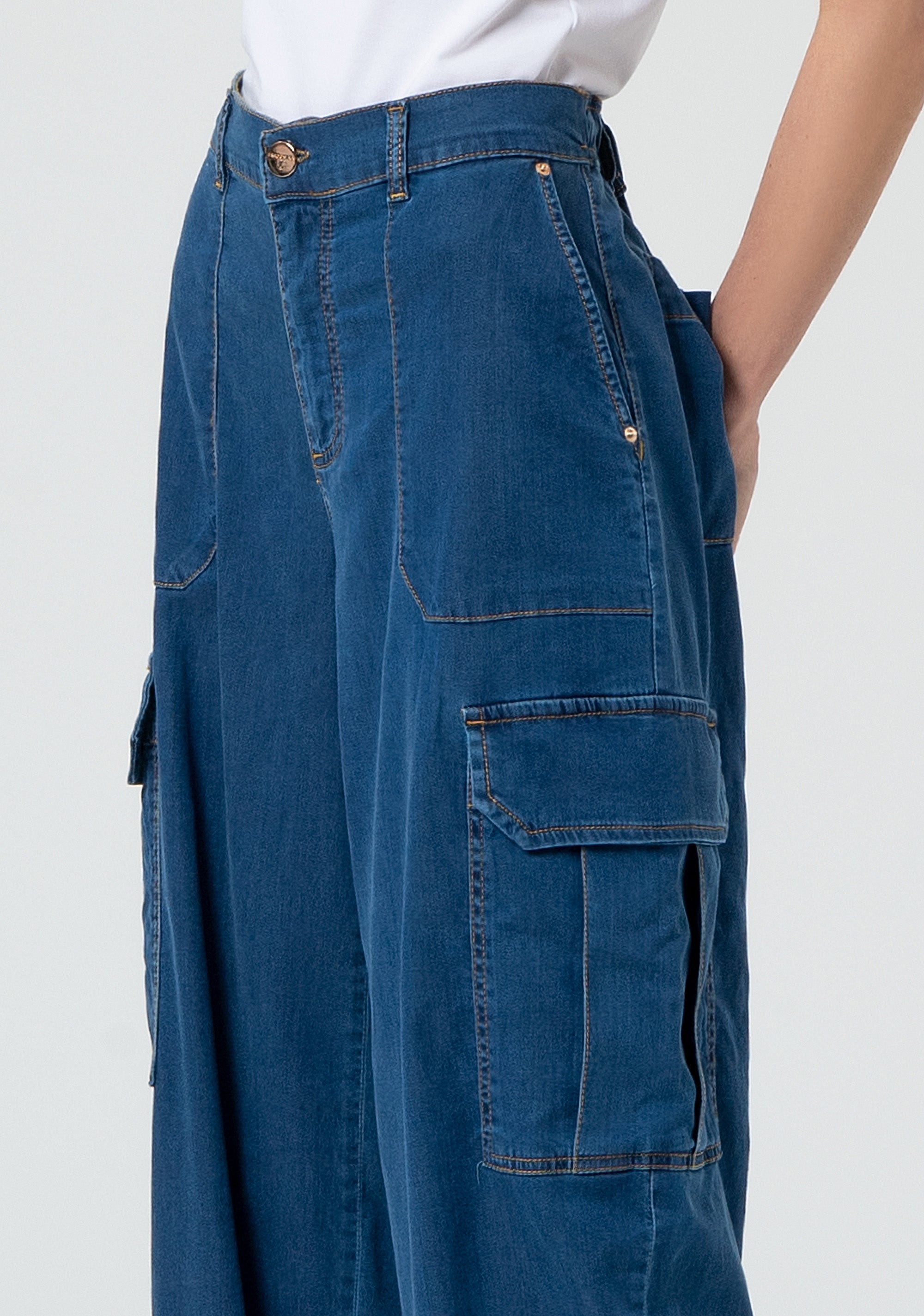 Jeans cargo in denim con lavaggio scuro FP25SVC006D46302-349 Fracomina