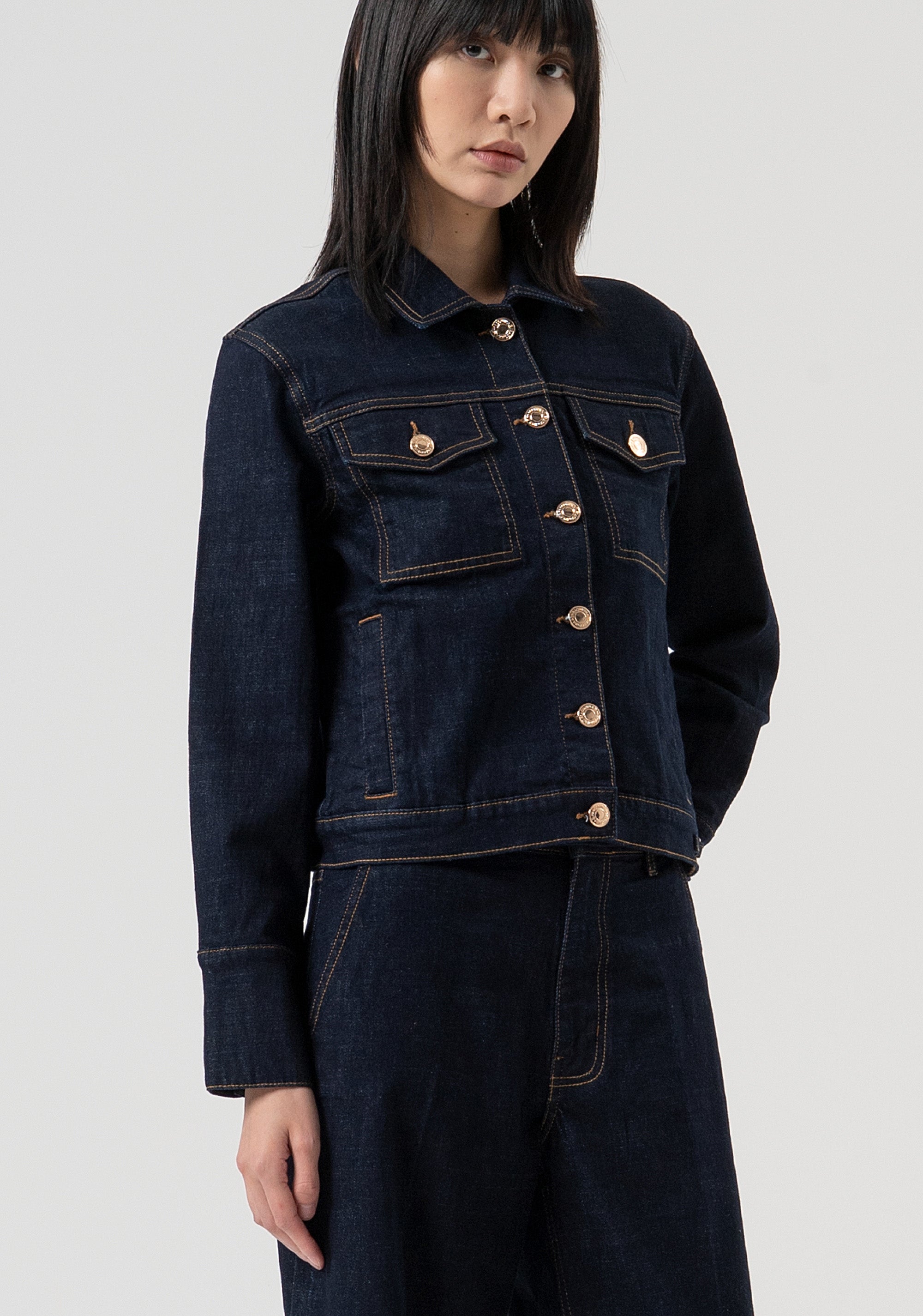 Giacca regular in denim con lavaggio raw FP25WJ4006D40193-L23 Fracomina