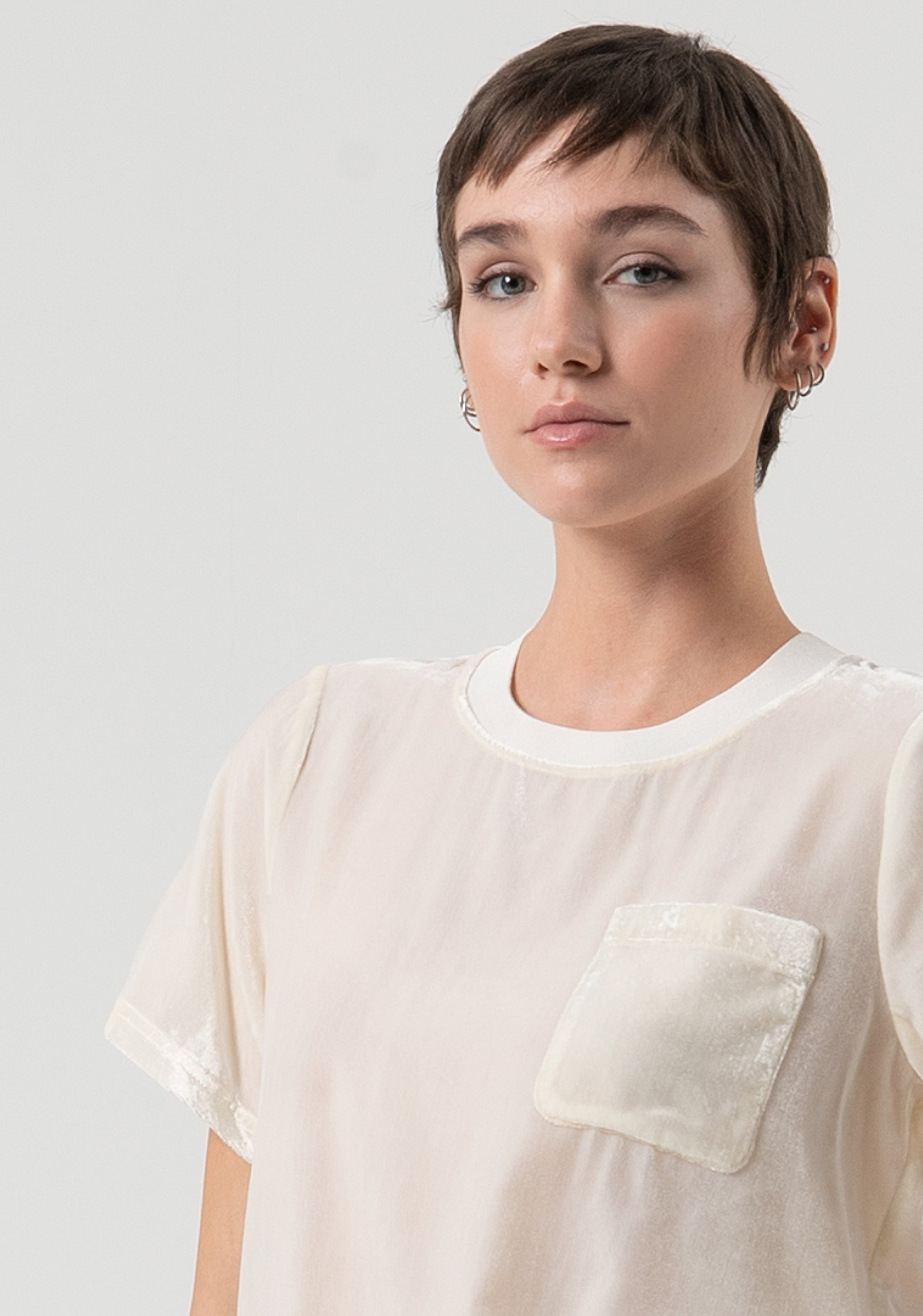 T-shirt loose fit con seta FP25WT3036J48701-508 Fracomina