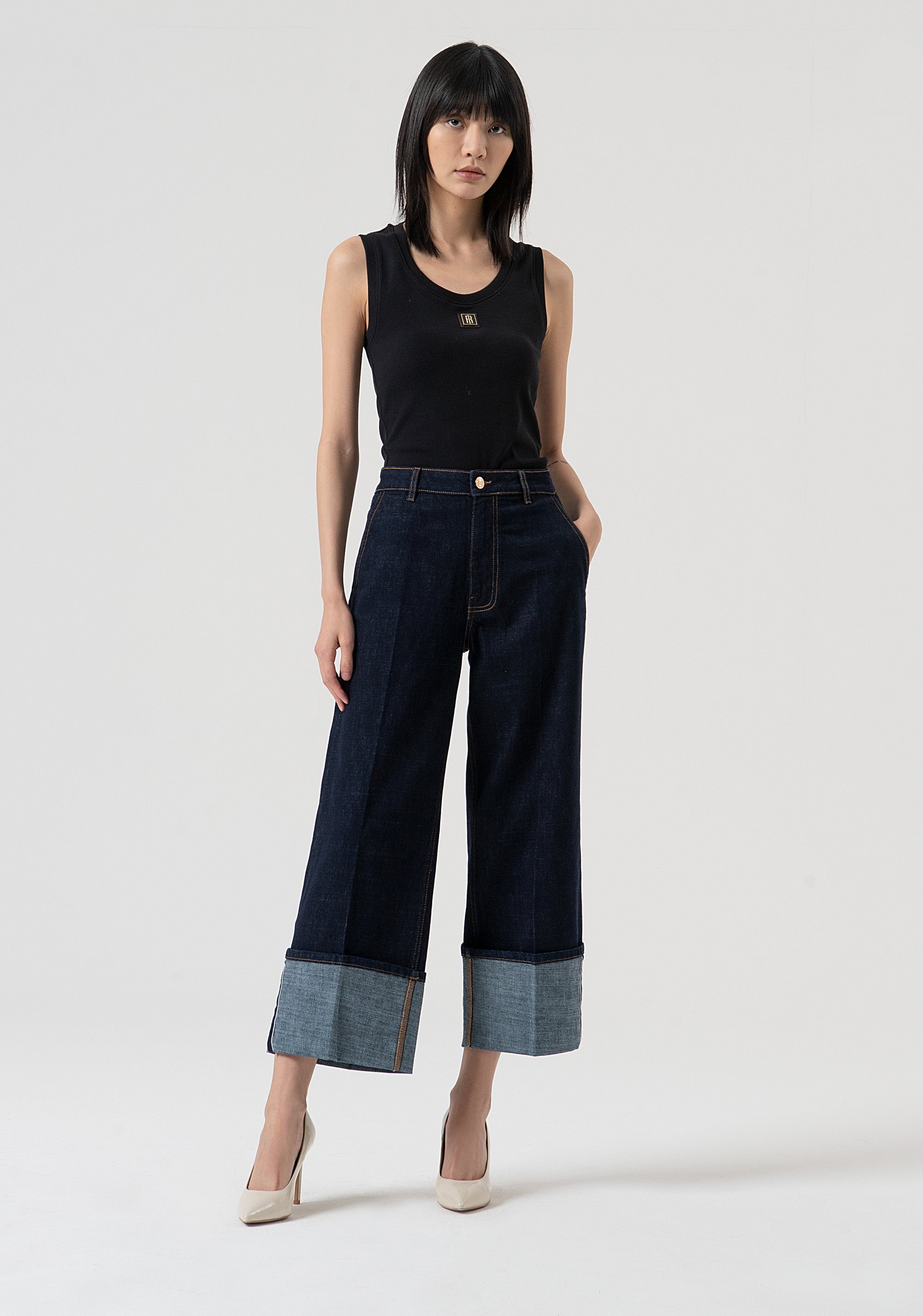 Jeans flare cropped in denim con lavaggio scuro FP25WV2018D40193-L23 Fracomina