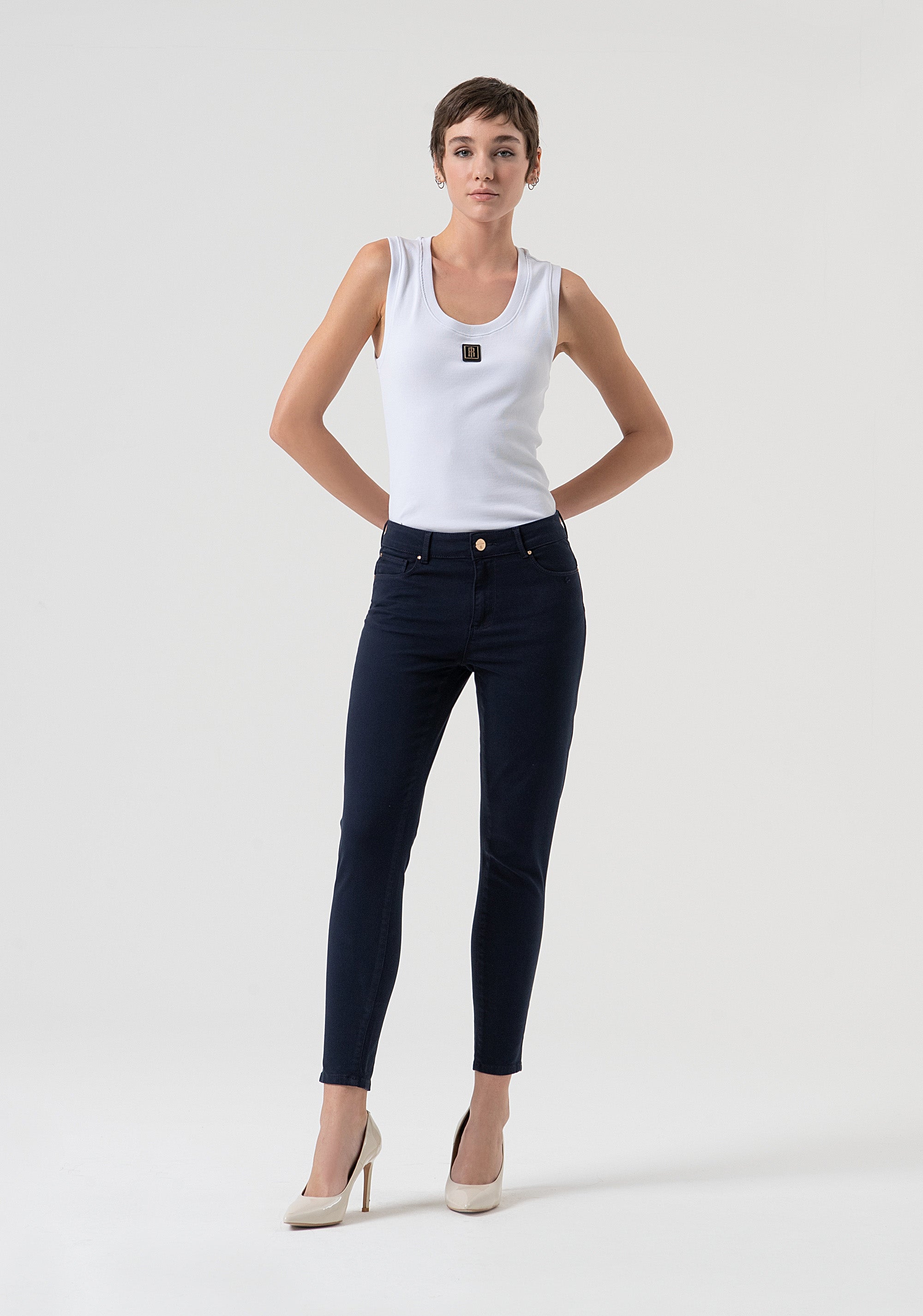 Jeans slim effetto push up in raso FP25WV8000W72001-117 Fracomina