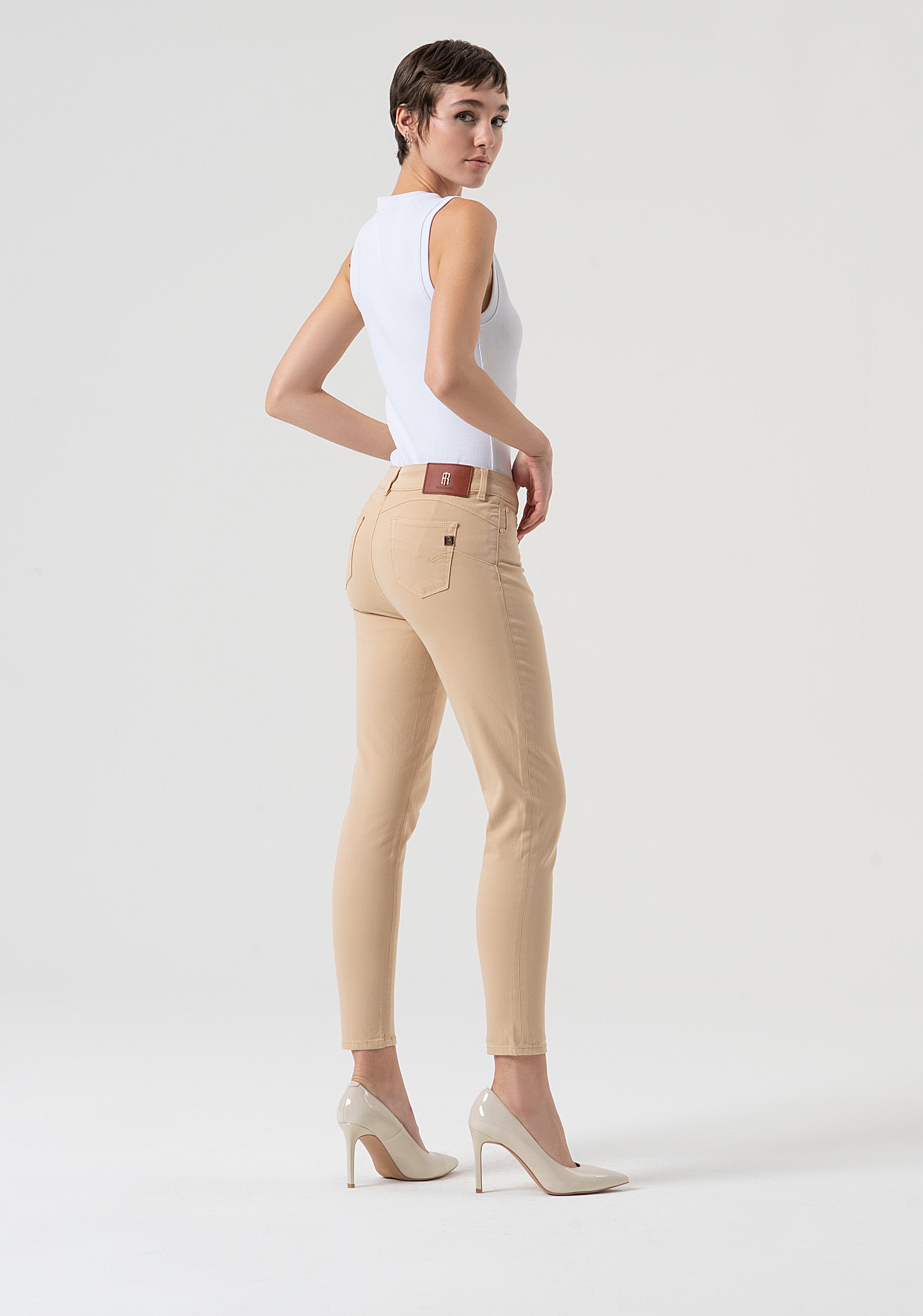 Jeans slim effetto push up in raso FP25WV8000W72001-L20 Fracomina