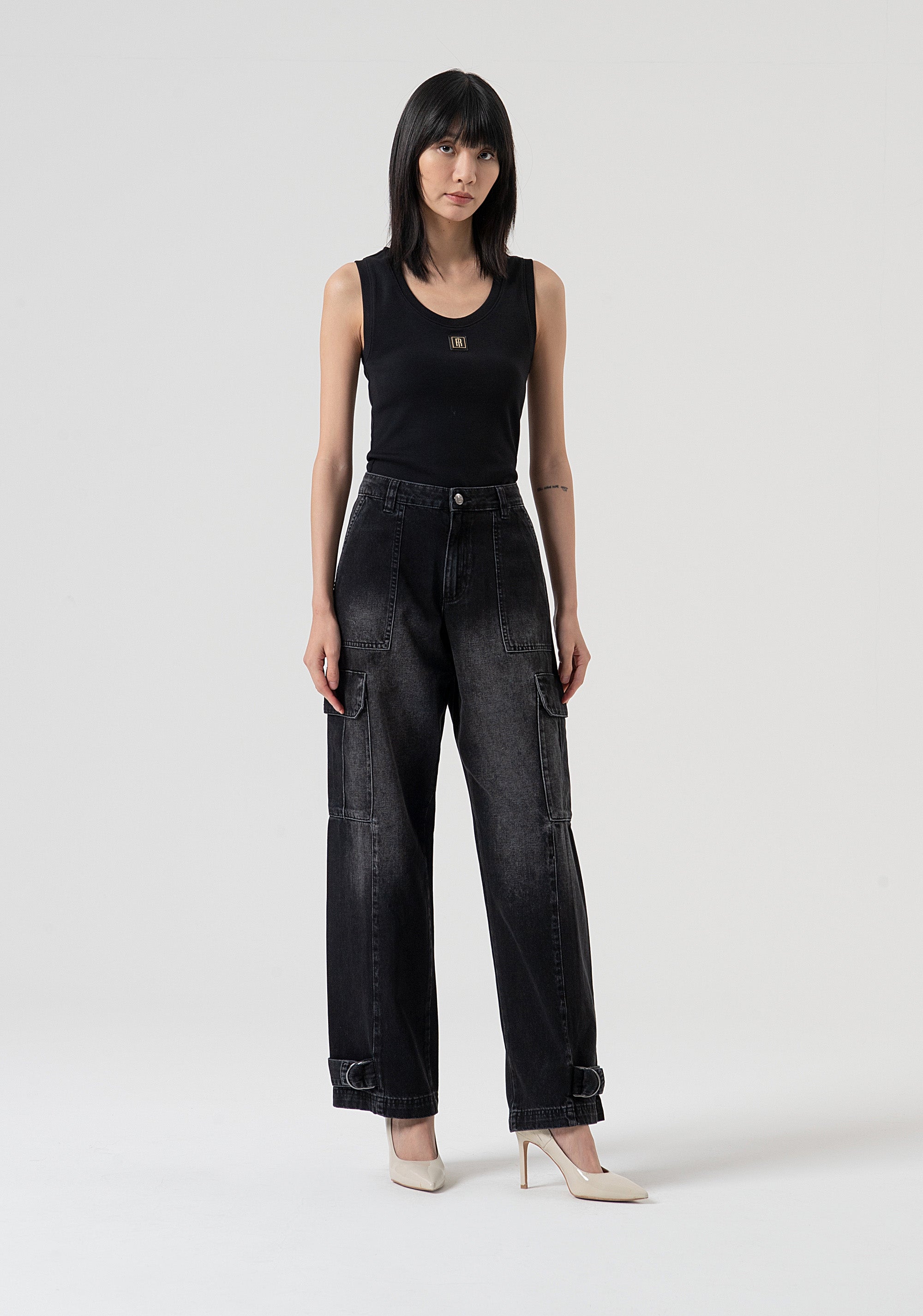 Jeans cargo in denim nero con lavaggio scuro FP25WVC004D41904-H21 Fracomina
