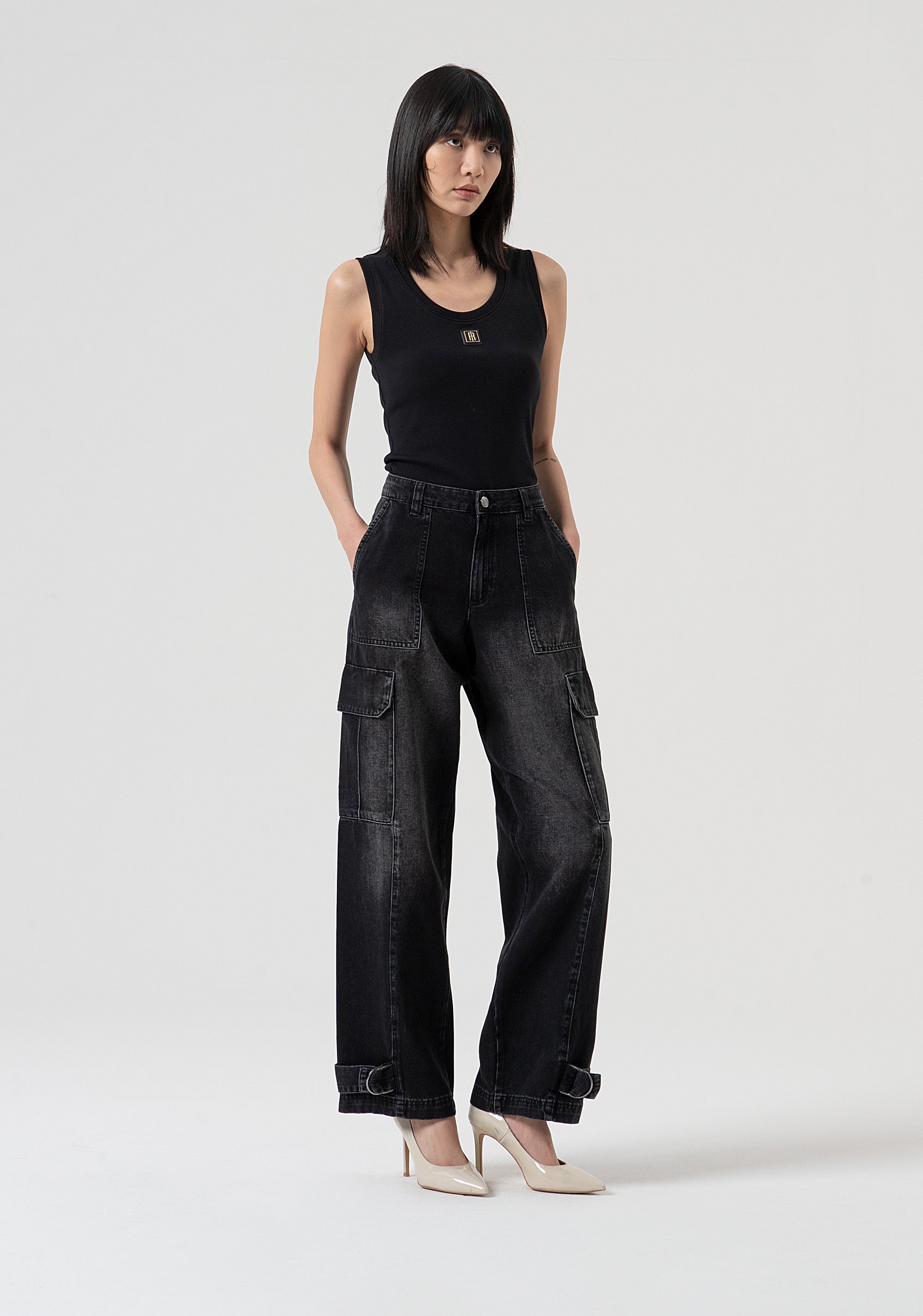 Jeans cargo in denim nero con lavaggio scuro FP25WVC004D41904-H21 Fracomina
