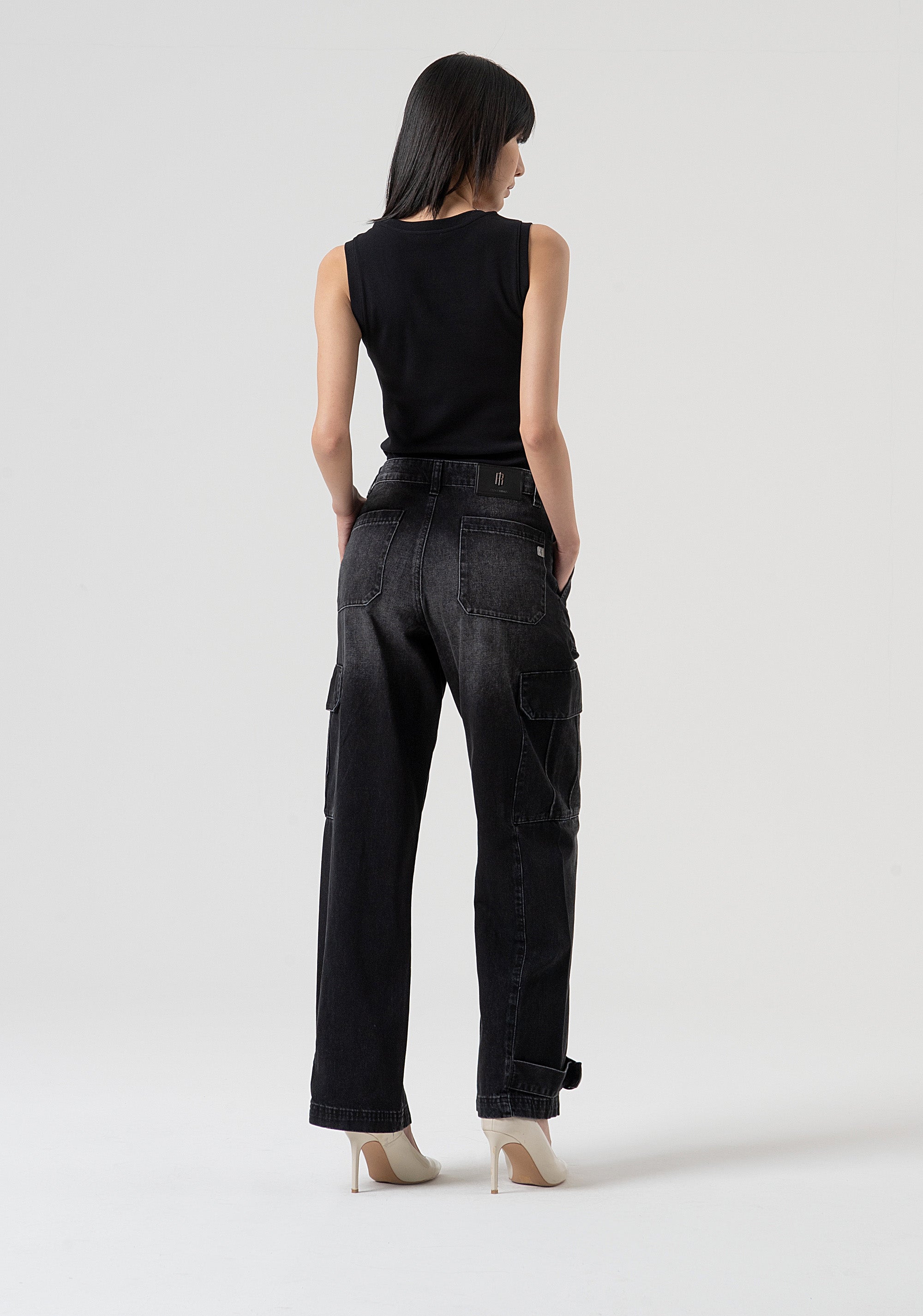 Jeans cargo in denim nero con lavaggio scuro FP25WVC004D41904-H21 Fracomina