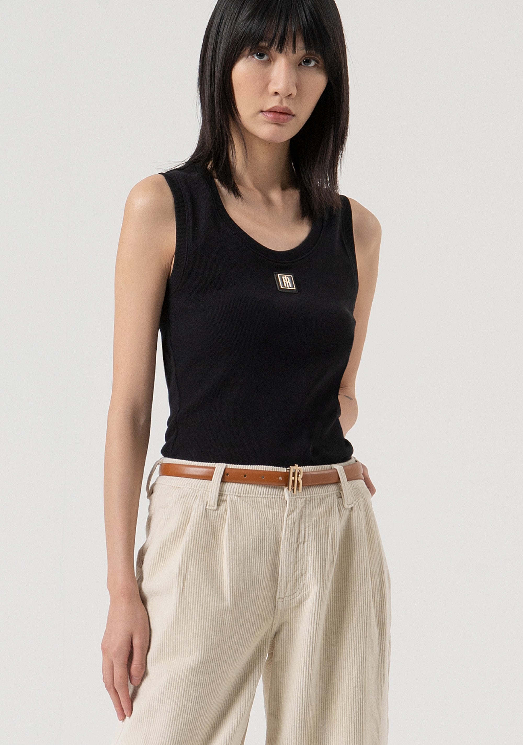 Pantalone carrot in velluto con cintura abbinata FP25WVD014W56701-508 Fracomina
