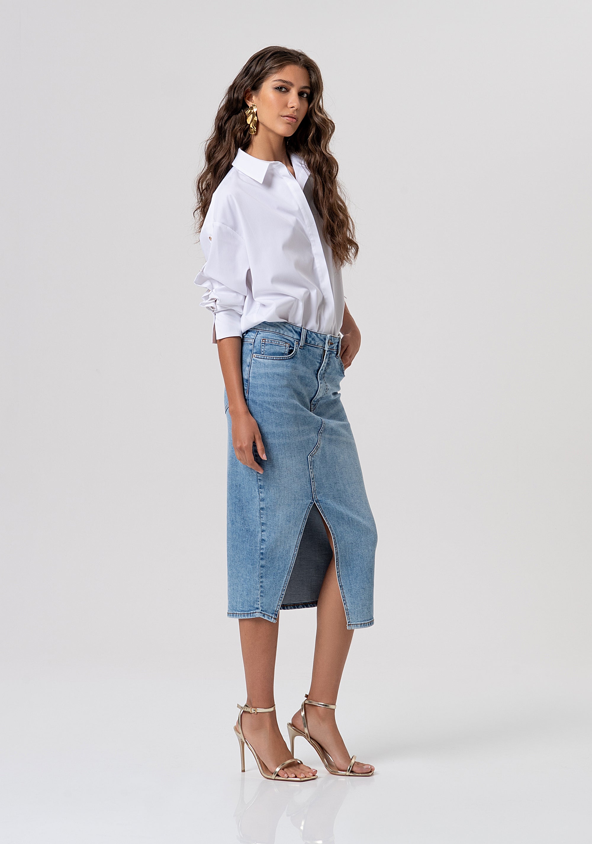 Gonna regular midi in denim con lavaggio chiaro FP26SG5003D45003-062 Fracomina