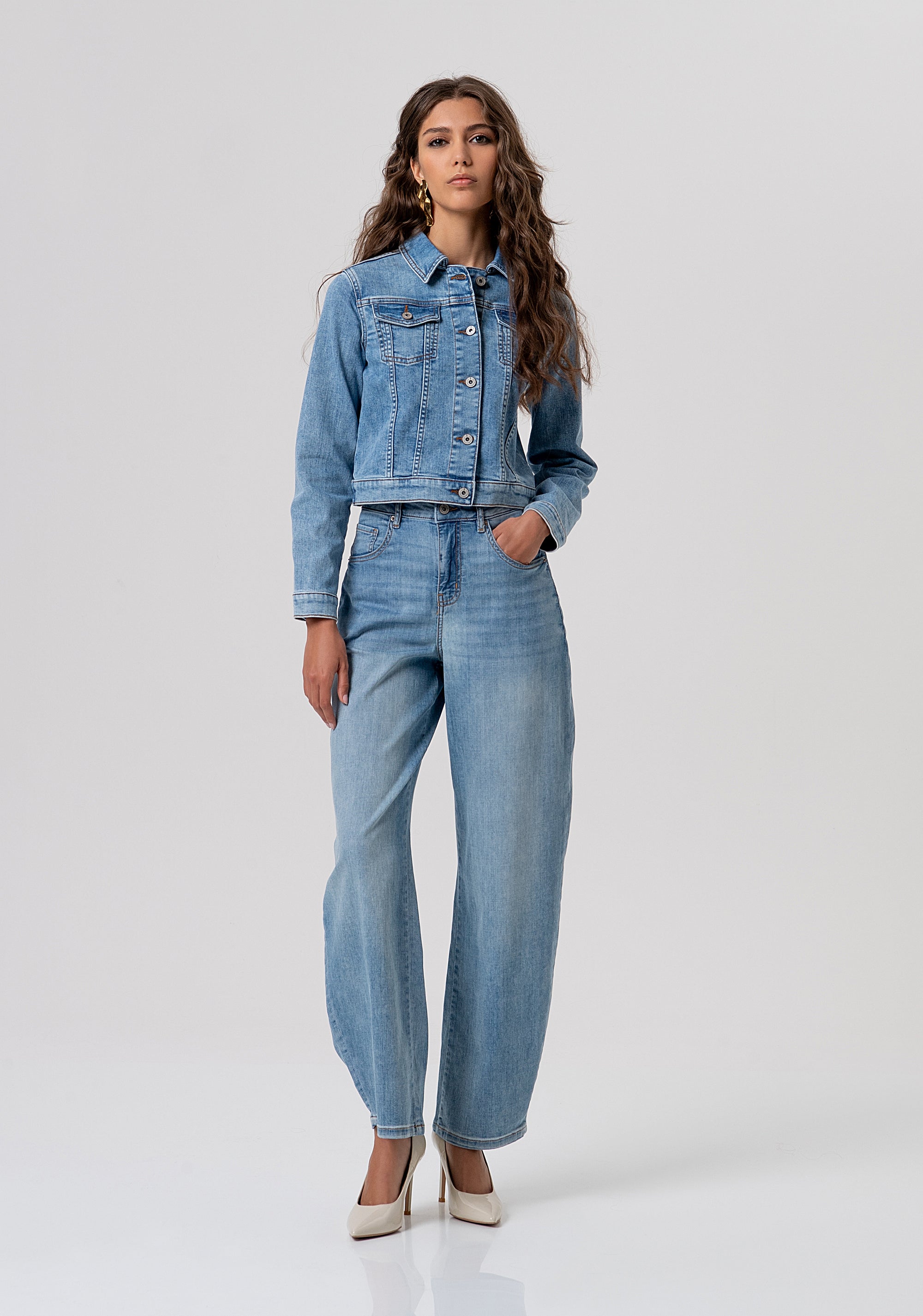 Giacca regular in denim con lavaggio chiaro FP26SJ4001D45003-062 Fracomina