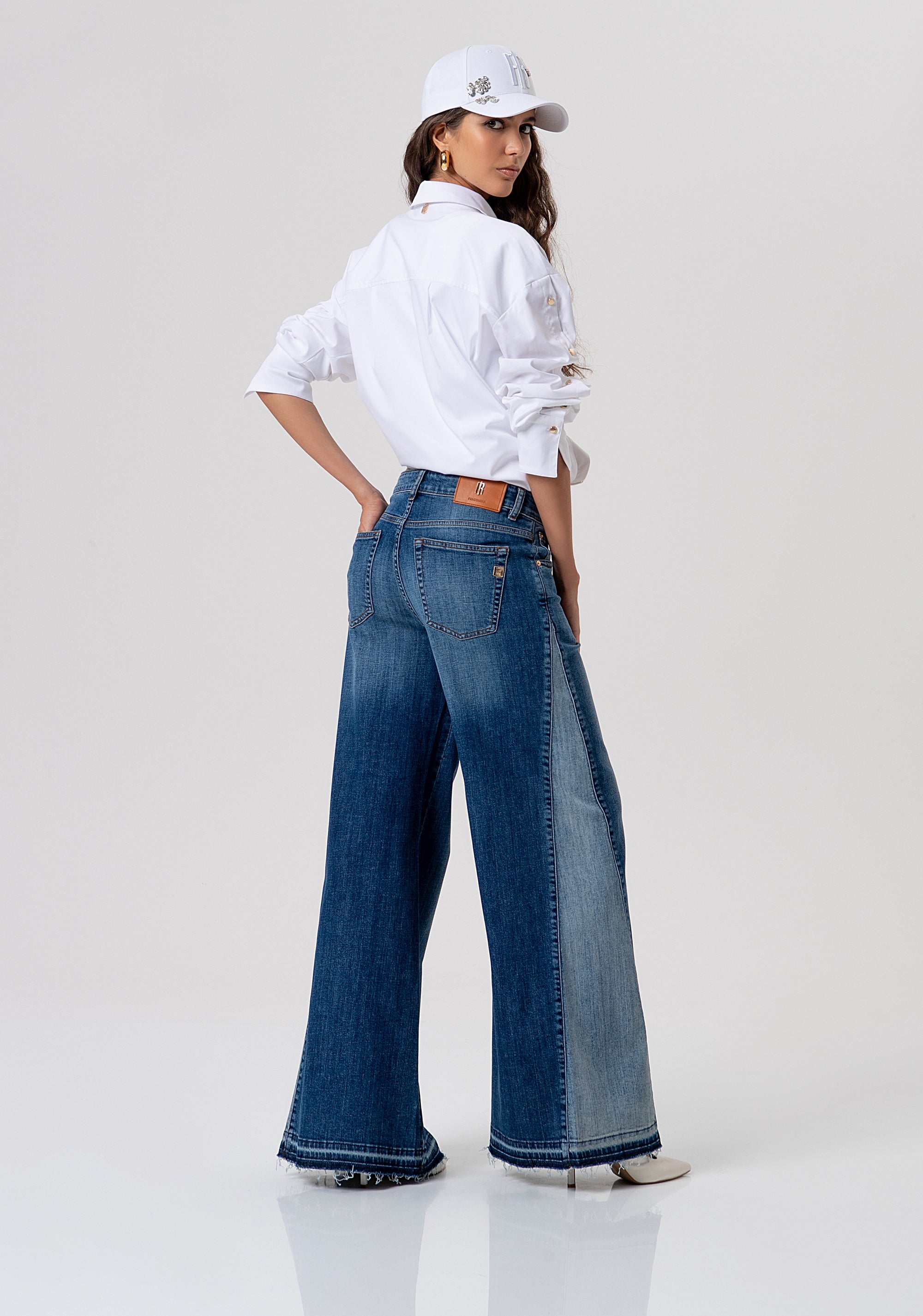 Jeans flare in denim con lavaggio medio FP26SV3011D401W7-M28 Fracomina