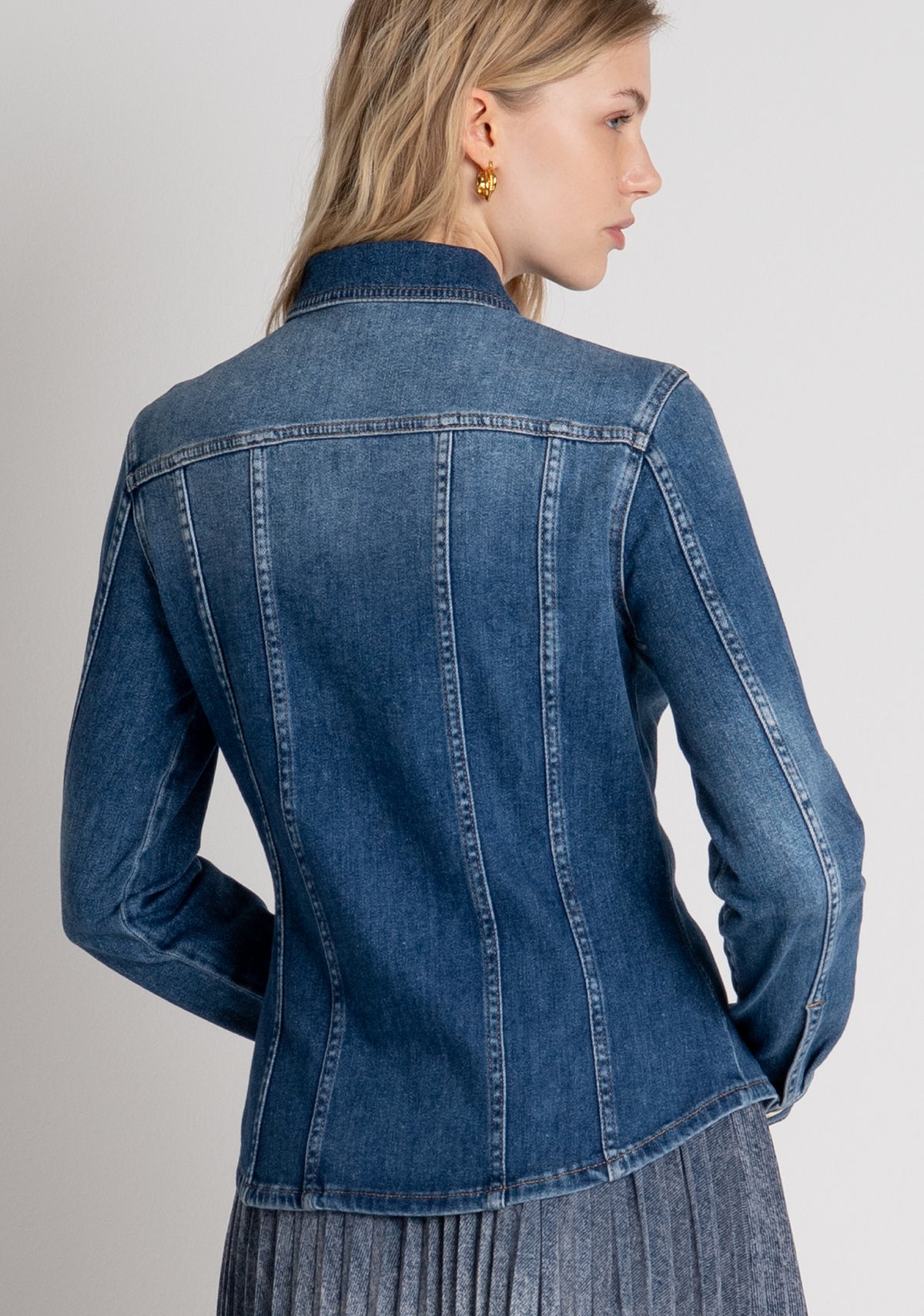 Camicia regular in denim con lavaggio vintage FP26WT6020D460P2 FRACOMINA