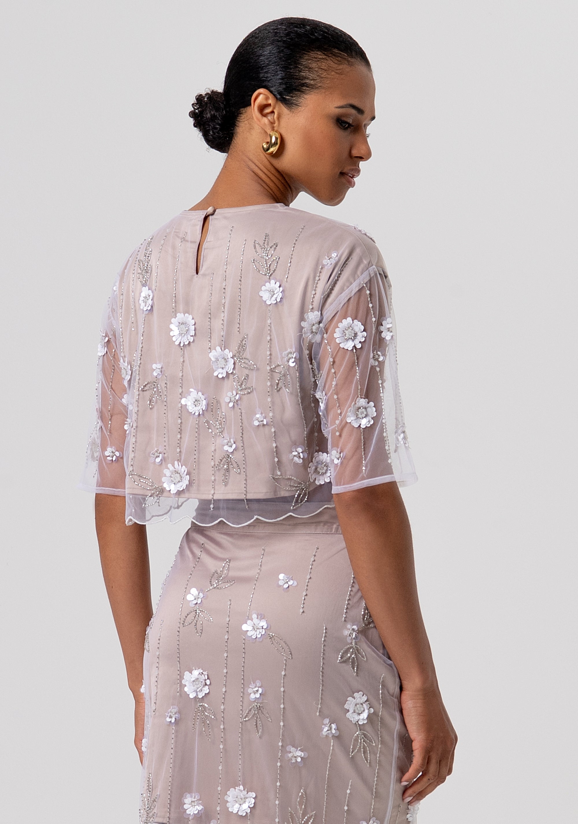 Top cropped in tulle con fiori e strass applicati FQ26ST1006W425E5-050 Fracomina