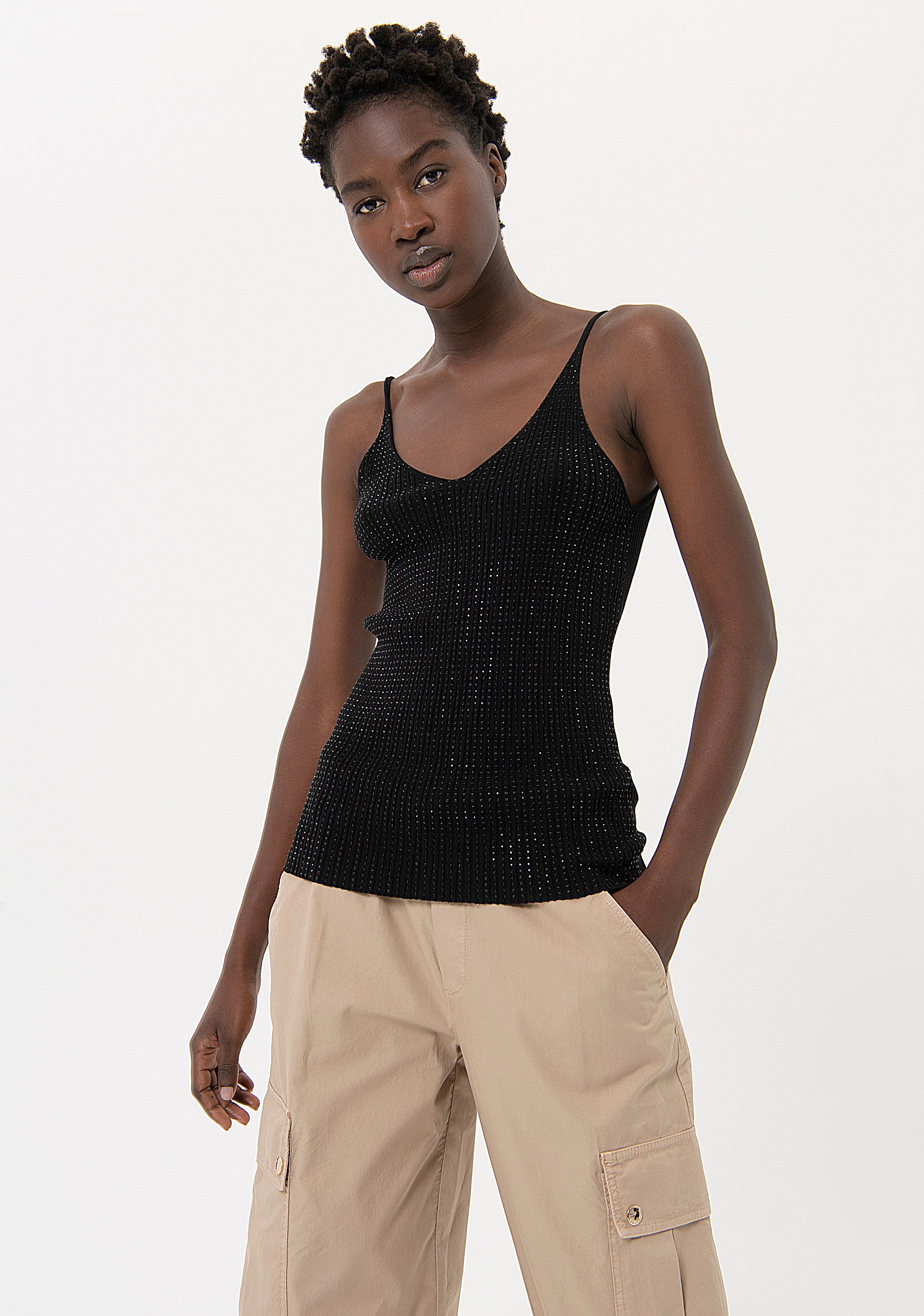 Top slim senza maniche con strass luminosi FR24ST4007K410R9 Fracomina
