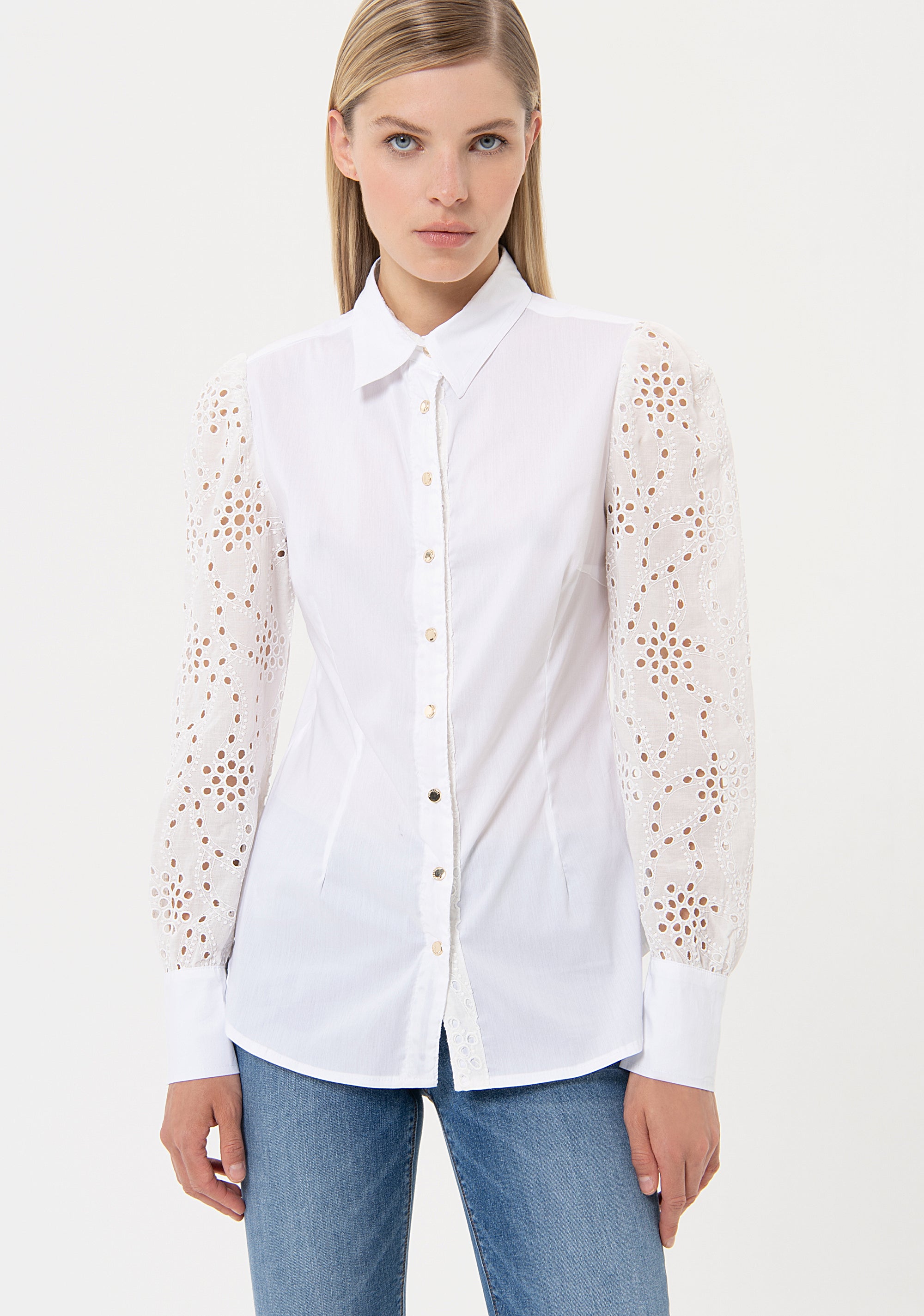 Camicia regular con maniche lunghe in pizzo San Gallo FR24ST6007W408R1 Fracomina