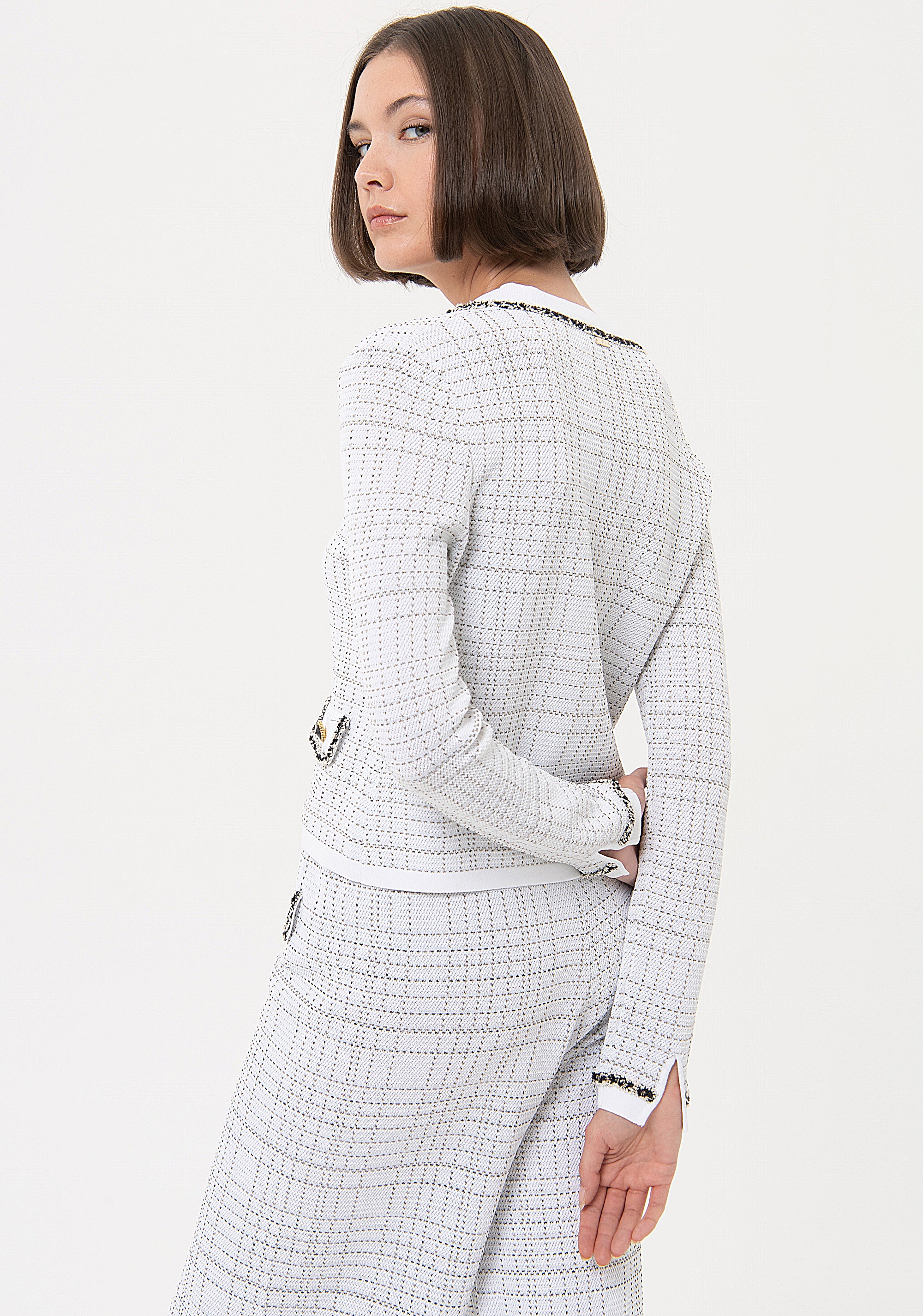 Cardigan regular in jacquard FR24ST8005K420Q7 Fracomina