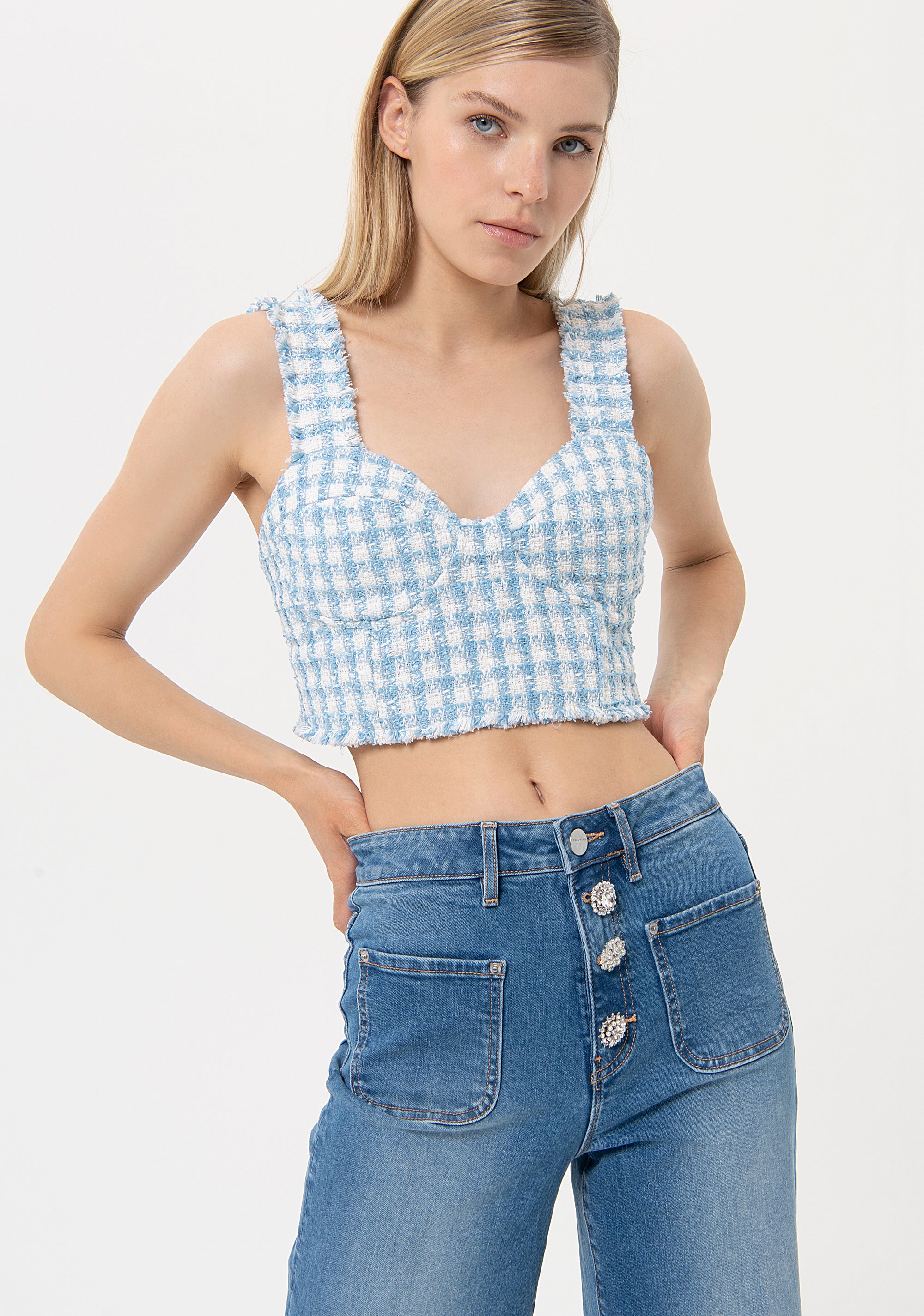 Jeans flare in denim con lavaggio medio