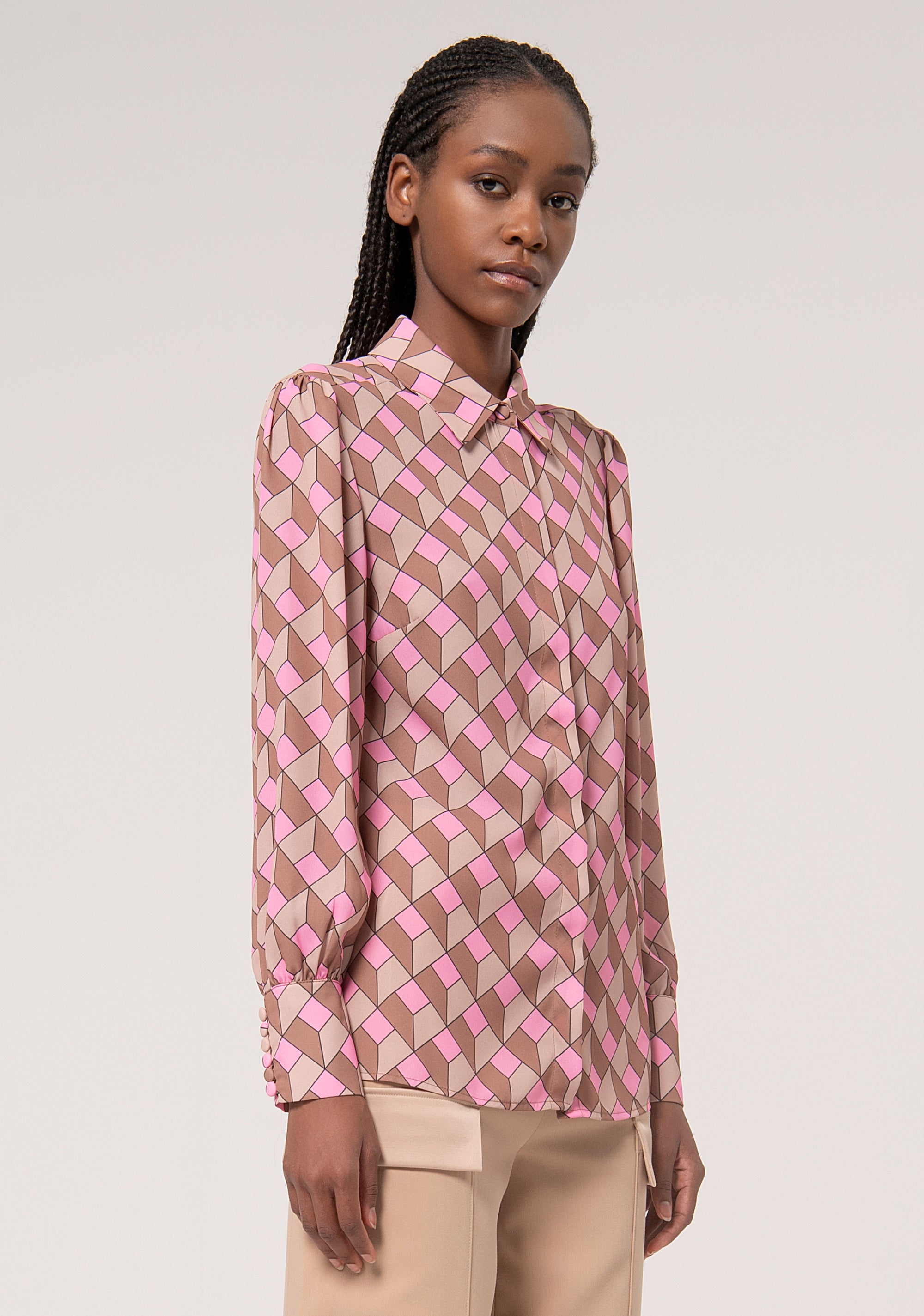 Camicia regular con fantasia geometrica
