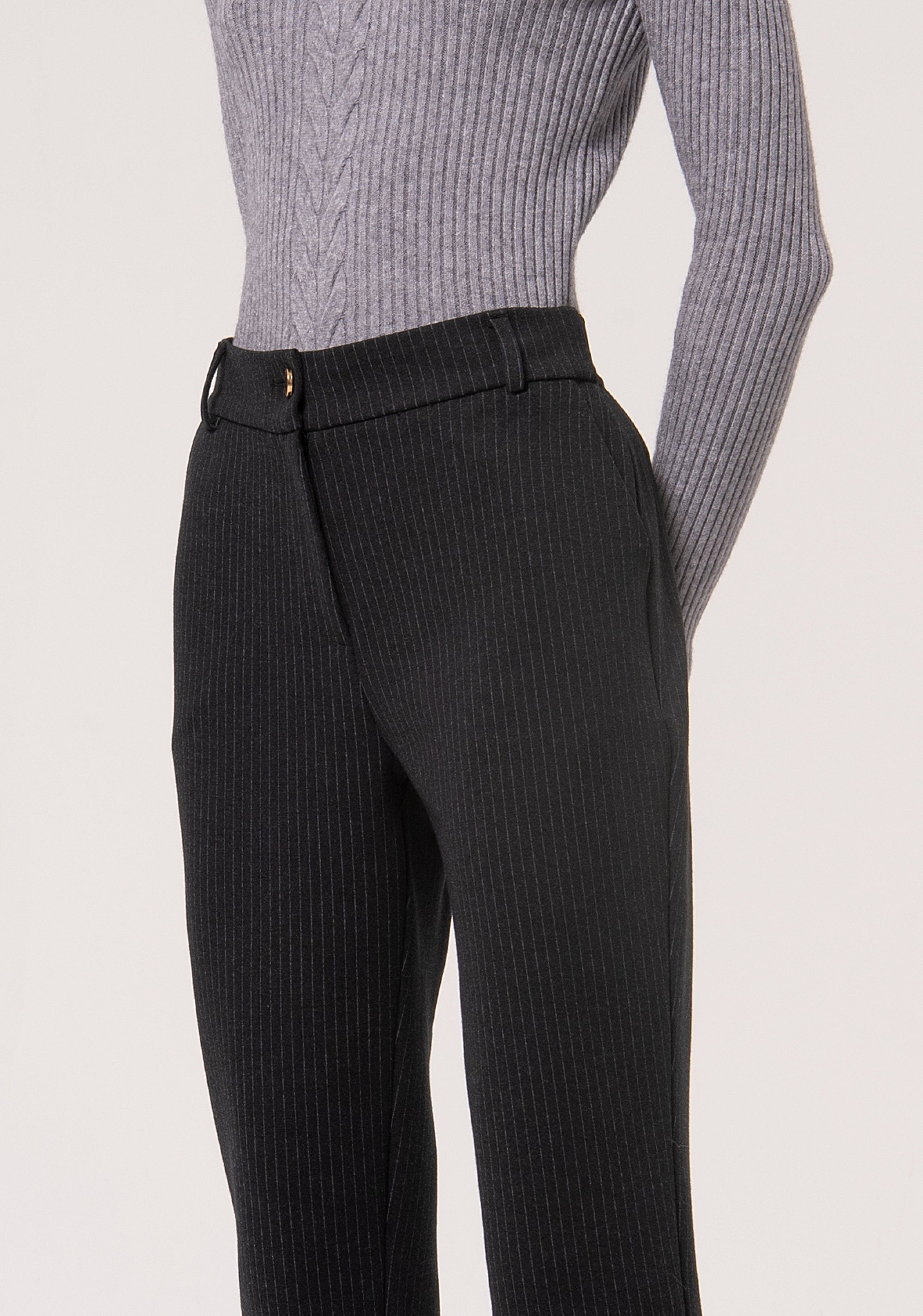 Pantalone chino slim in tessuto stretch FR24WV4007W727Q6-121 Fracomina