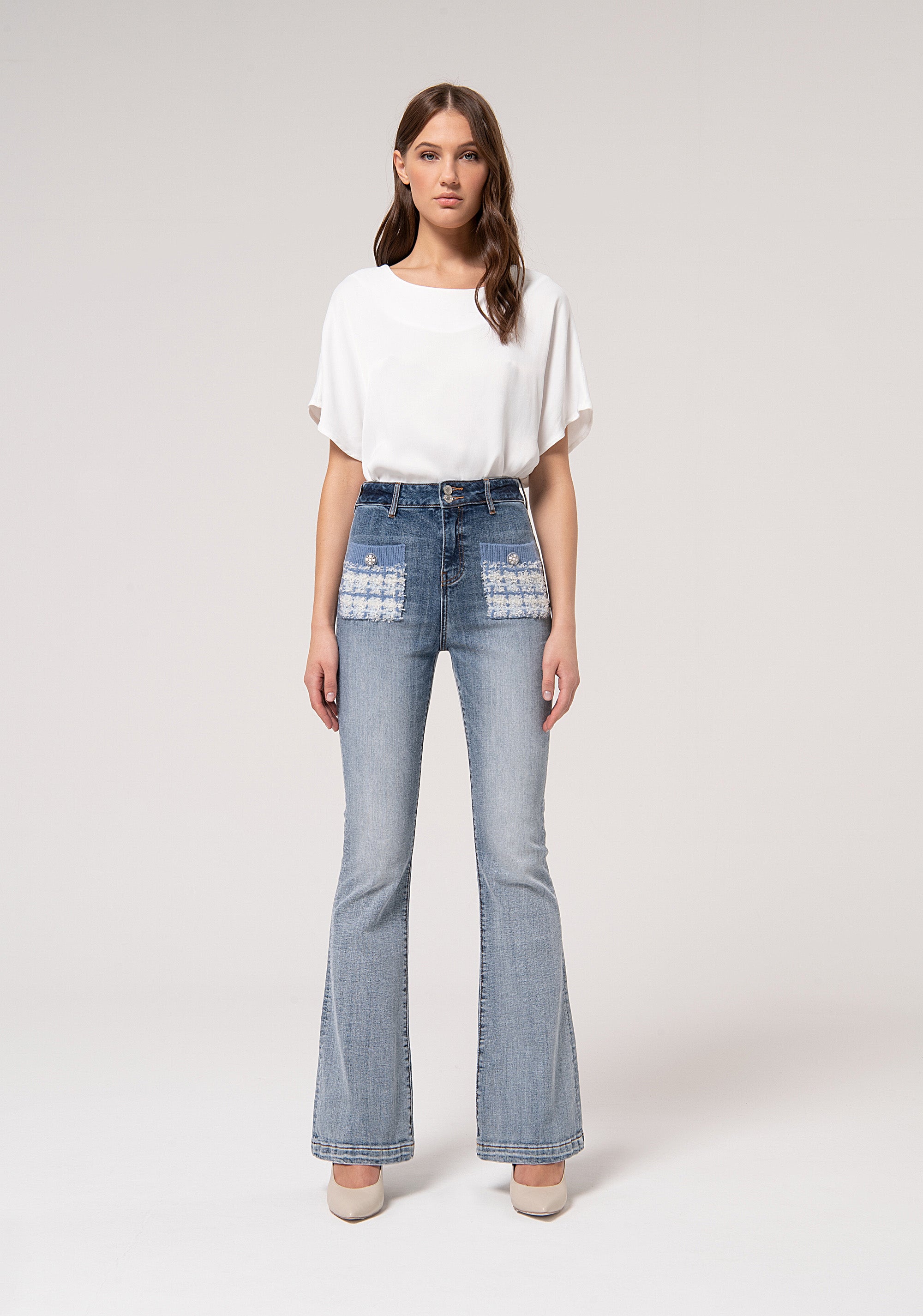 Jeans bootcut in denim stretch con lavaggio chiaro FR24WVA009D40903-S73 Fracomina