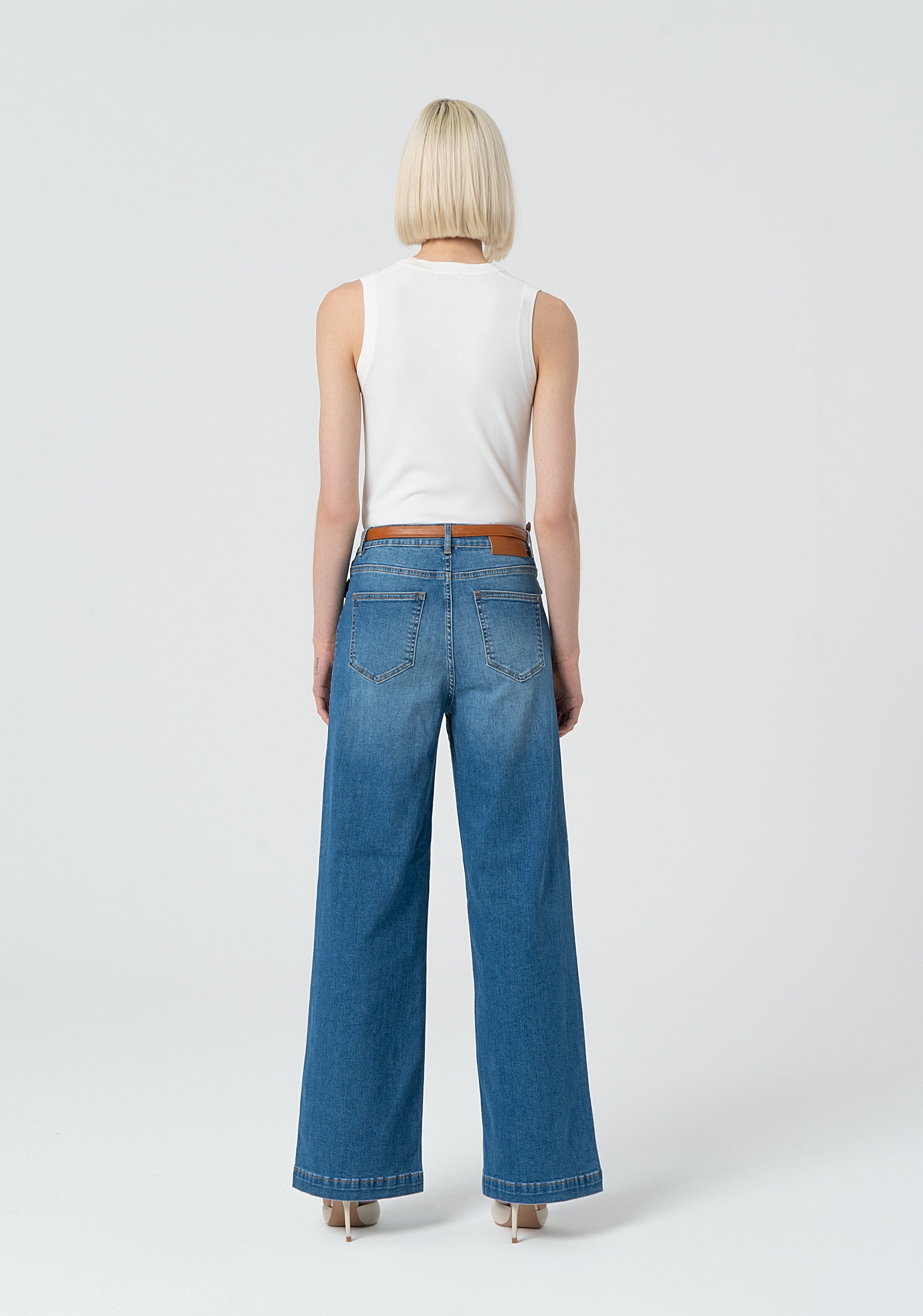 Jeans flare in denim con lavaggio medio FR25SV3013D46002-258 Fracomina