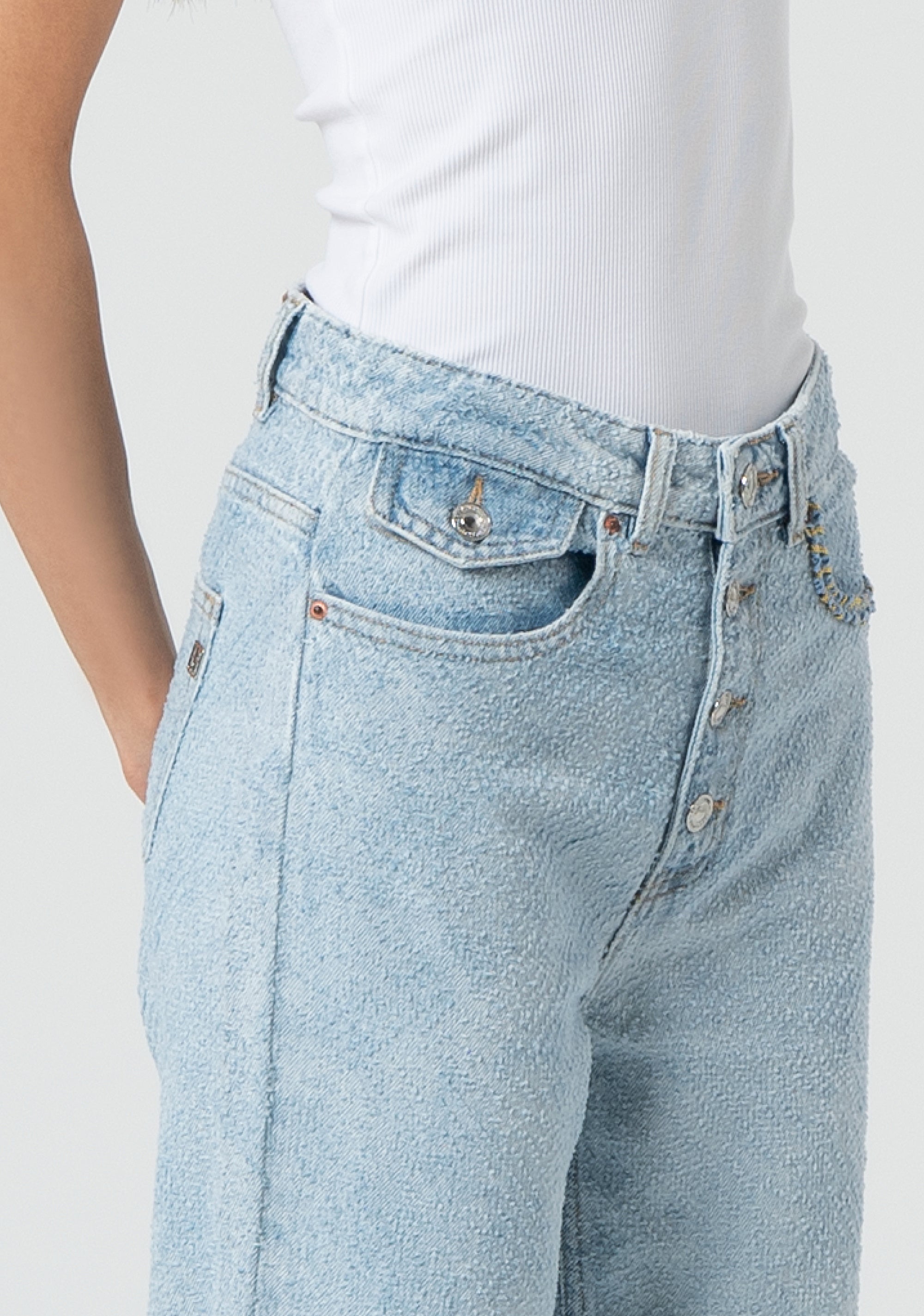 Jeans linea dritta in denim fisso lavorato con lavaggio bleached FR25SV5006D41903-062 Fracomina