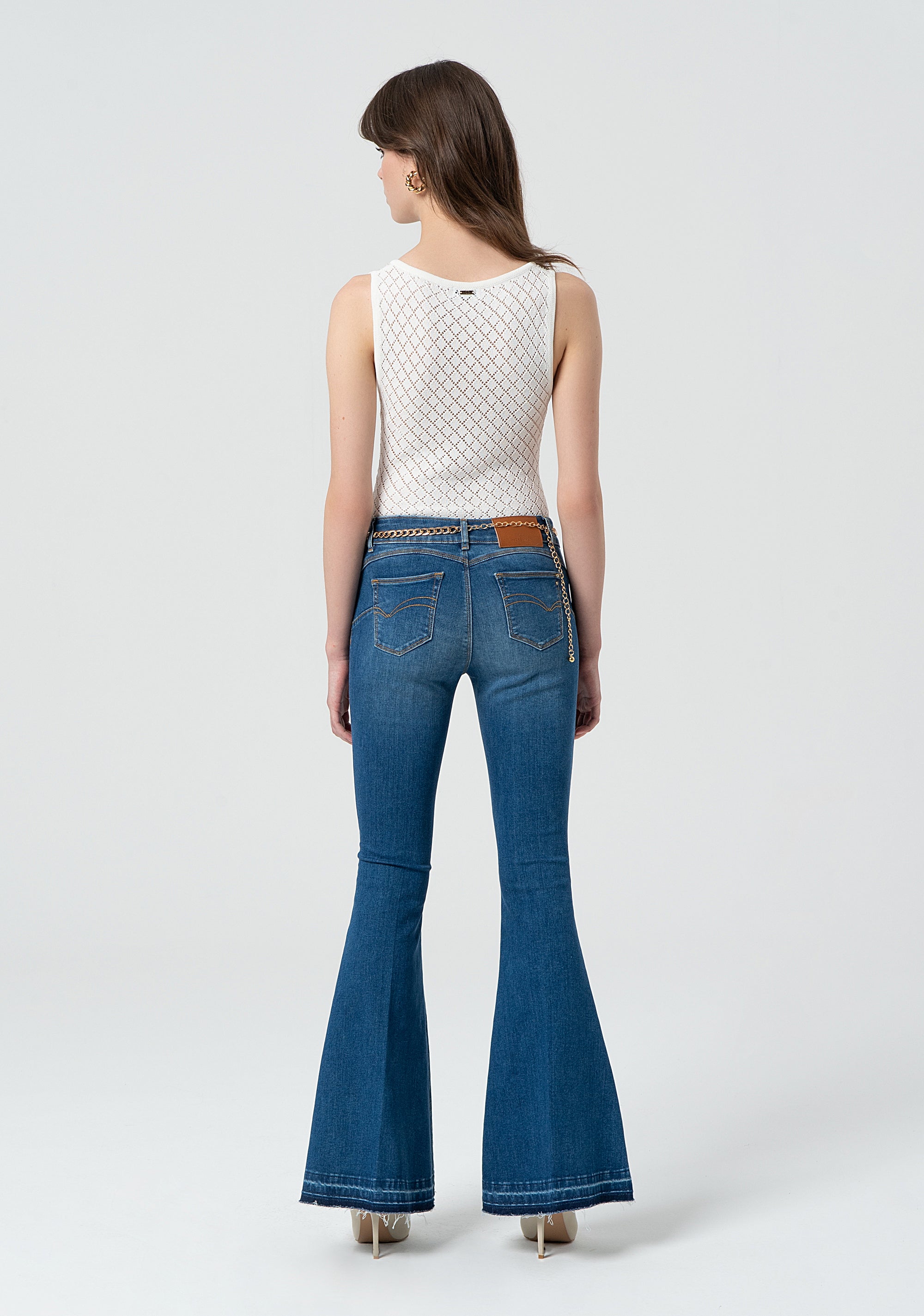 Jeans Bella S bootcut con cintura