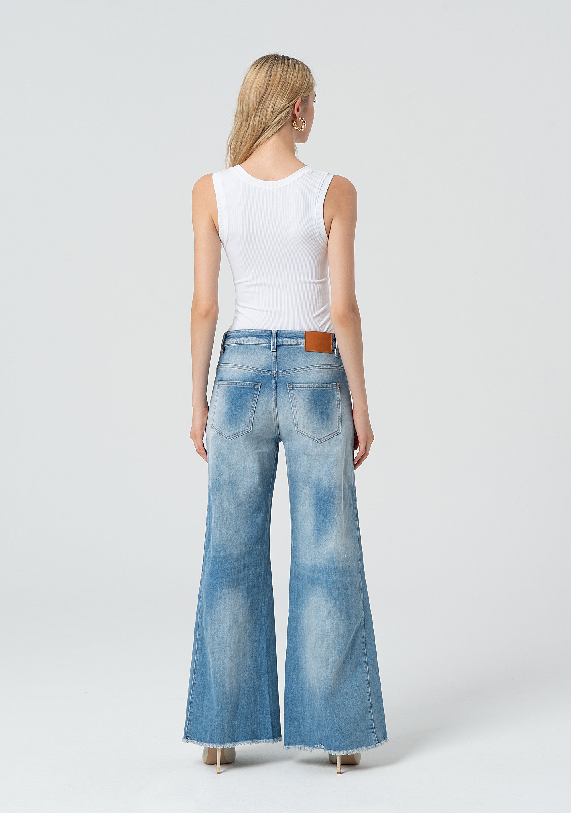 Jeans flare in denim con lavaggio bleached FR25SVB008D45003-062 Fracomina