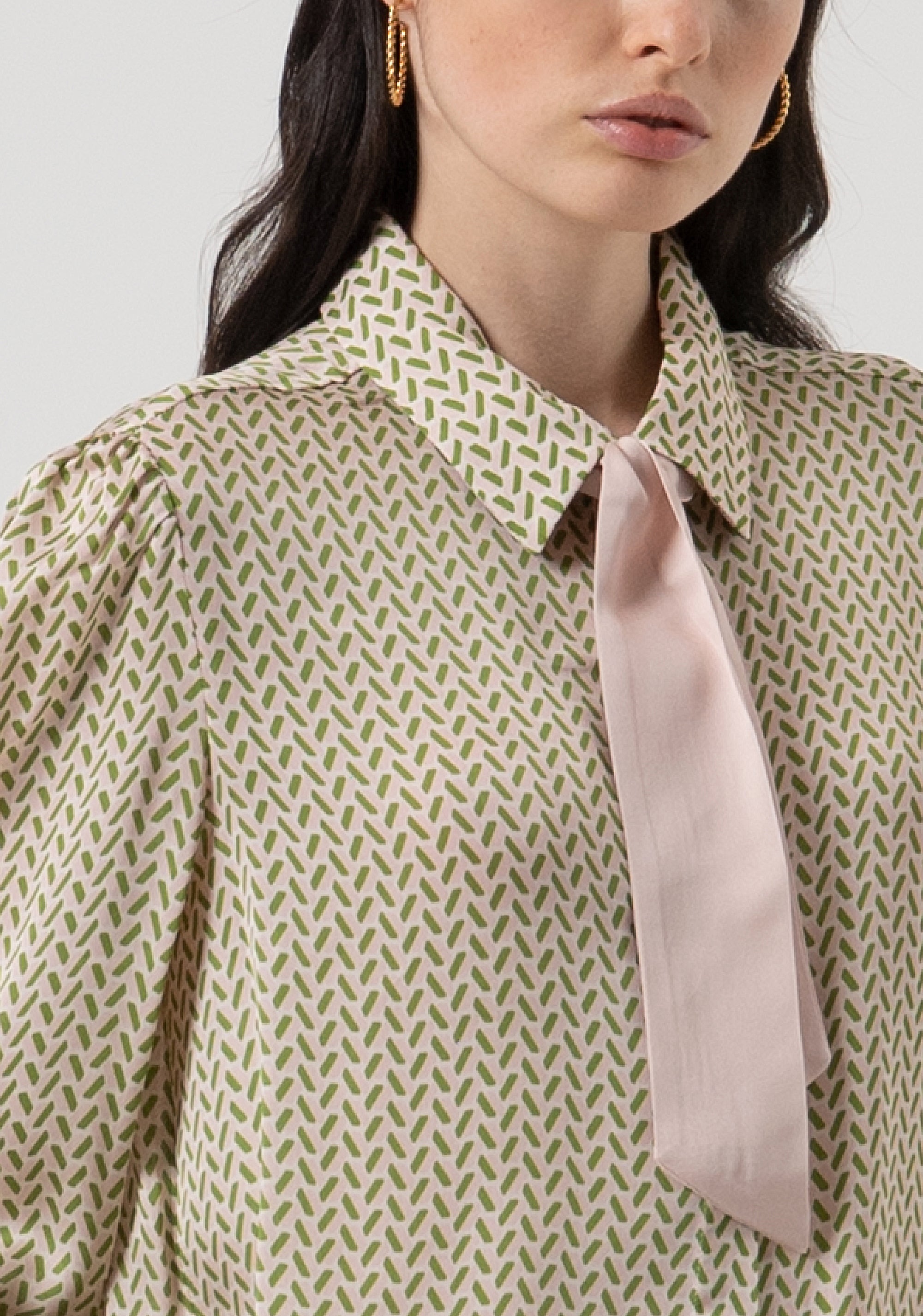 Camicia regular in fantasia geometrica con seta FR25WT6019W807K1-T58 Fracomina