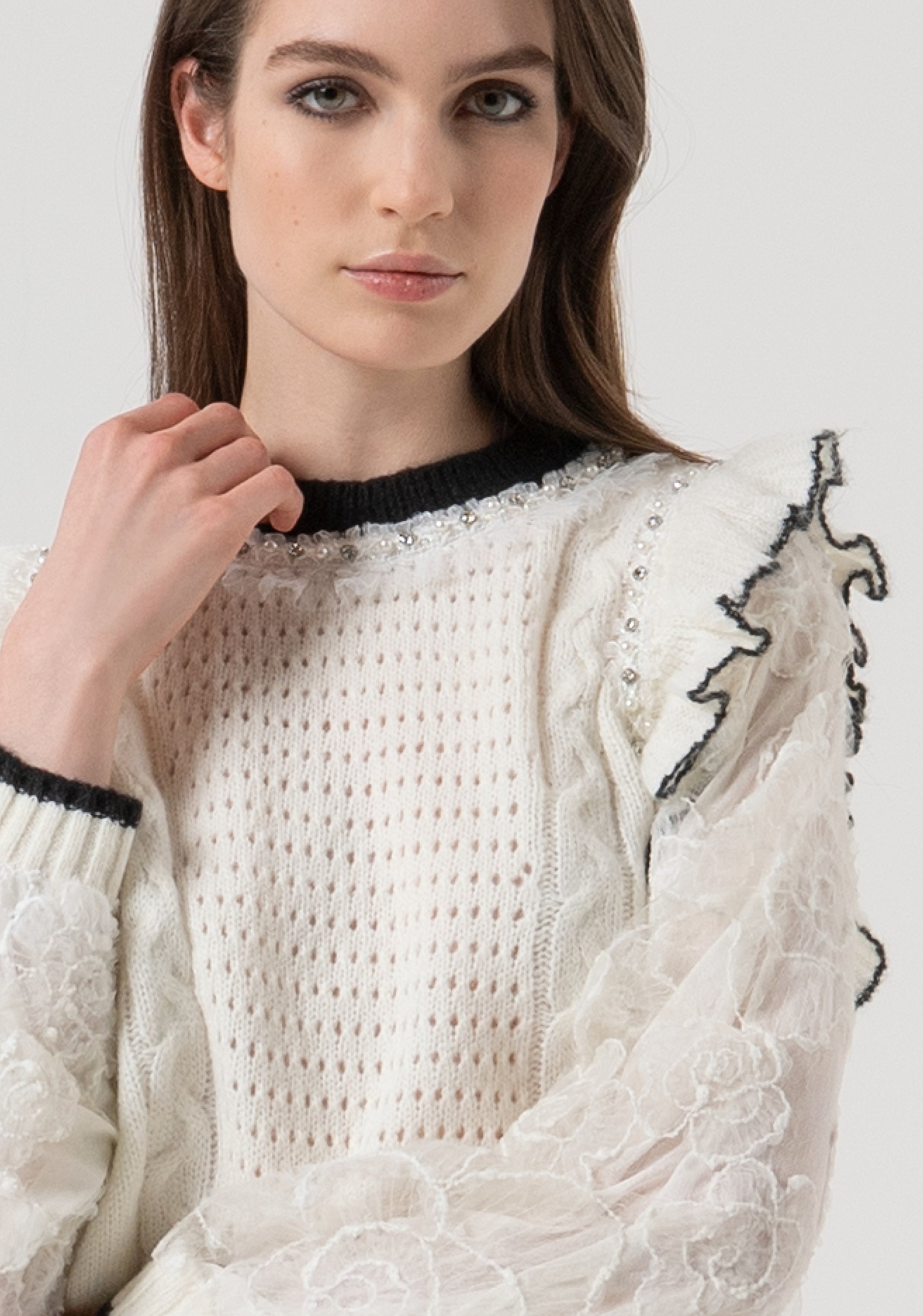 Maglia regular con punto treccia e trafori FR25WT7040K552E5-108 Fracomina