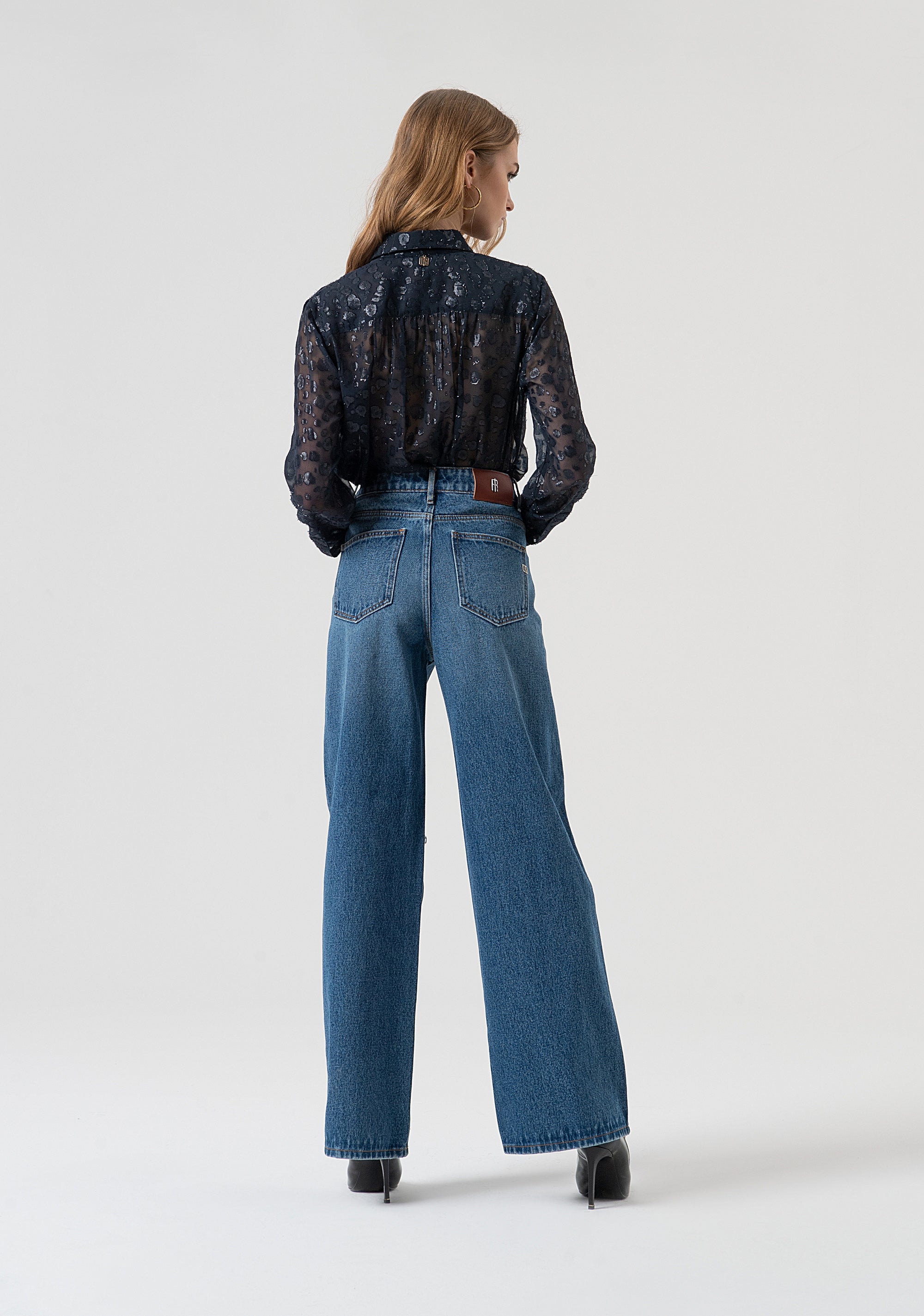 Jeans flare in denim con lavaggio medio e strass luminosi FR25WV2008D41902-349 Fracomina
