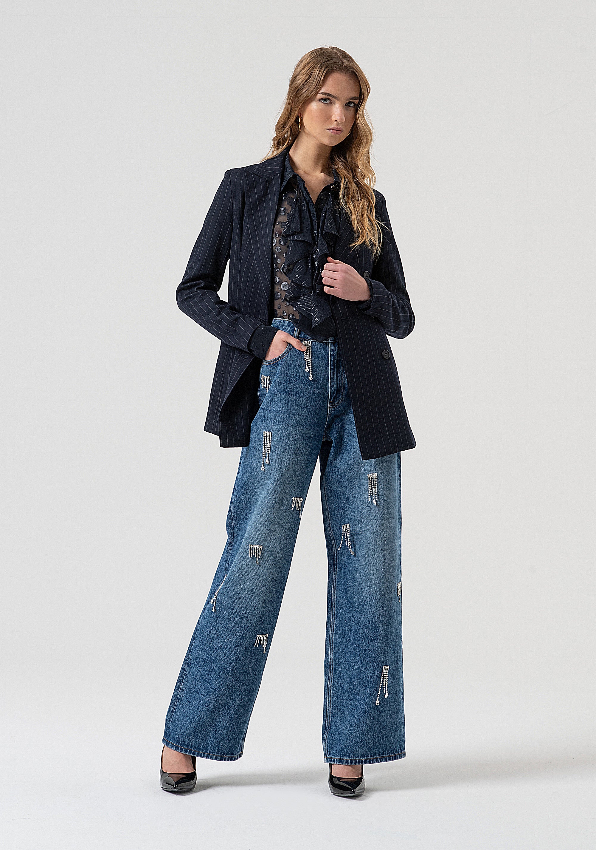 Jeans flare in denim con lavaggio medio e strass luminosi FR25WV2008D41902-349 Fracomina