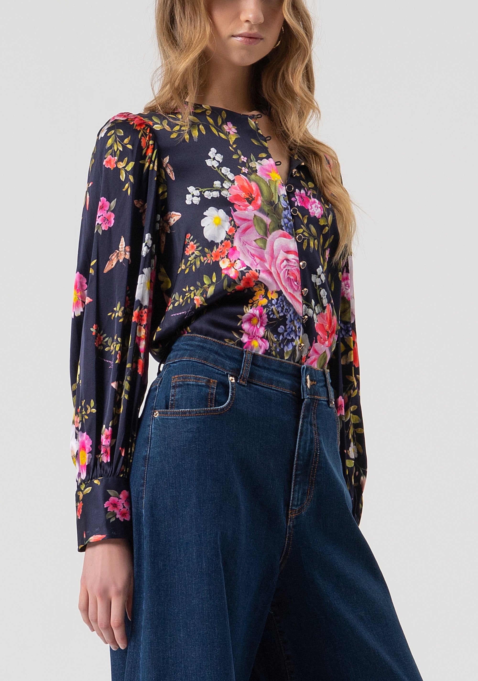 Jeans super flare in denim con lavaggio scuro FR25WV3014D46402-987 Fracomina
