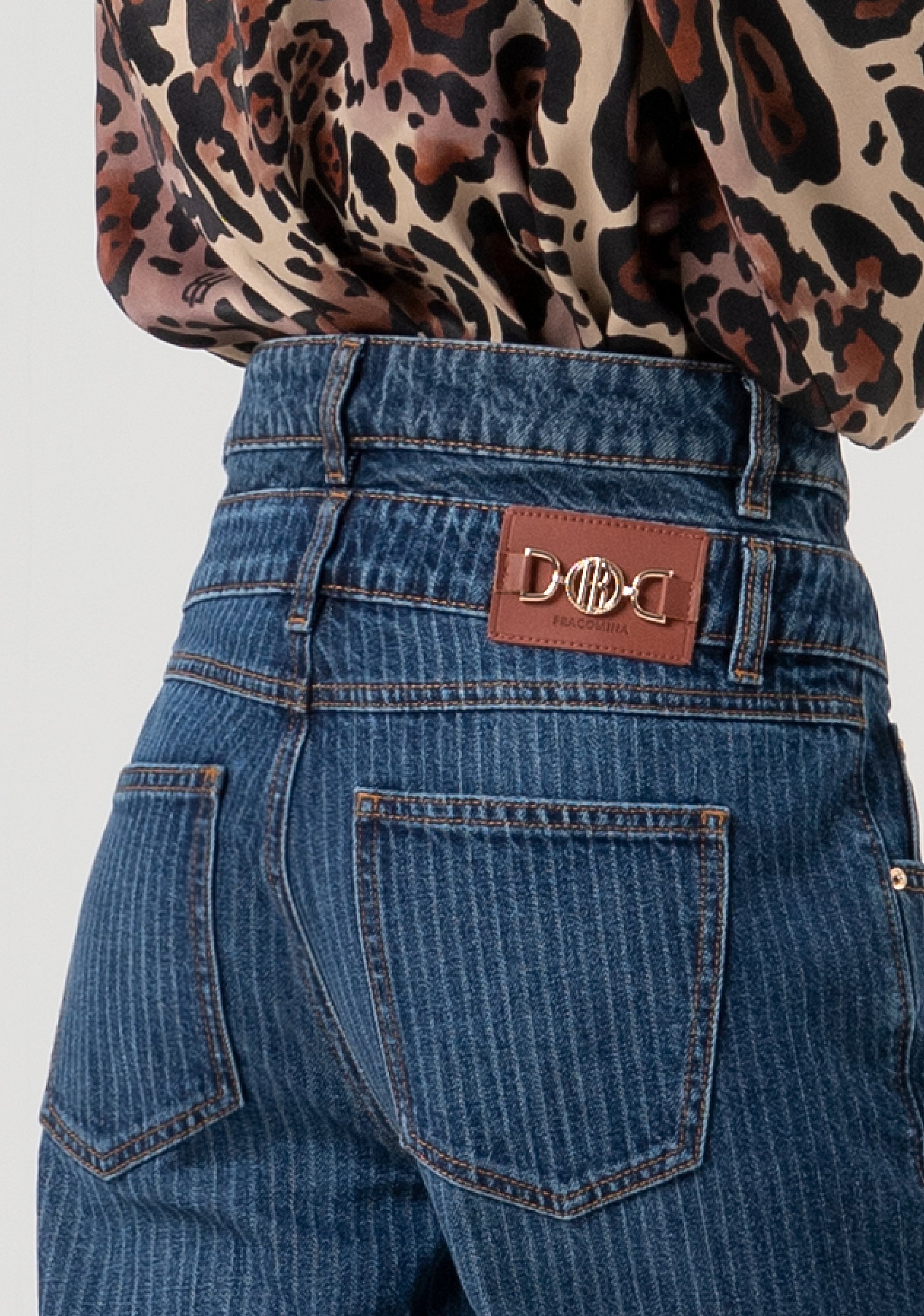 Jeans flare in denim gessato con lavaggio vintage FR25WV3020D419F8-T64 Fracomina