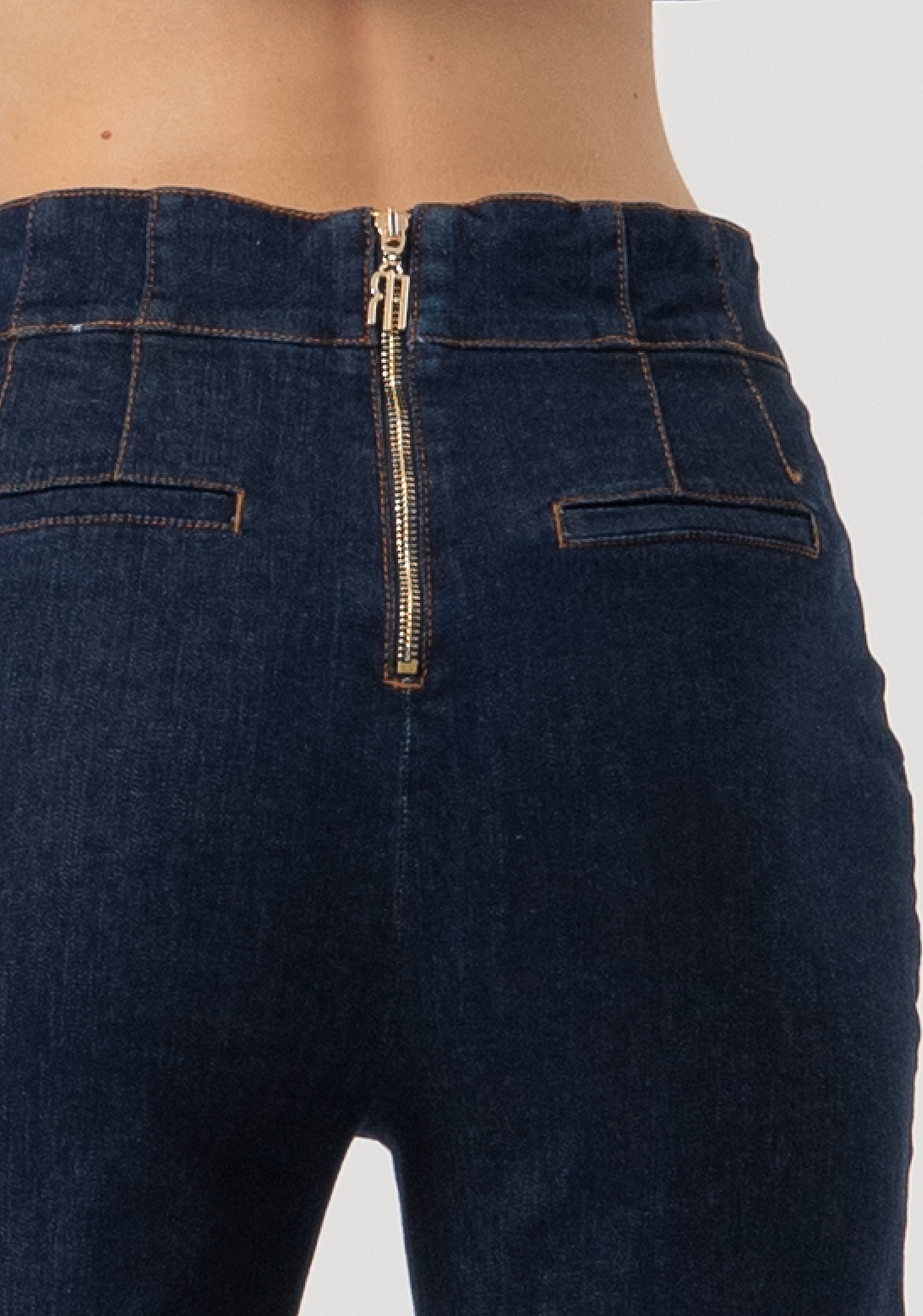 Jeans regular chino in denim con lavaggio scuro FR25WV4007D46493-L23 Fracomina